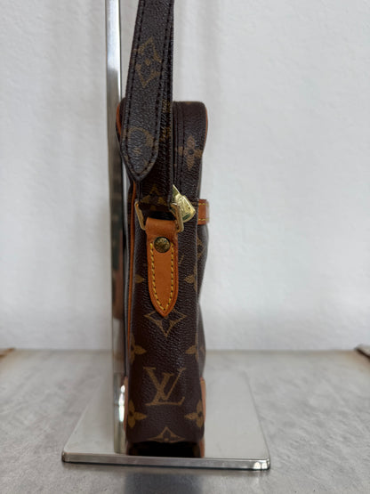 Pre-owned Authentic Louis Vuitton Danube Monogram Crossbody Bag