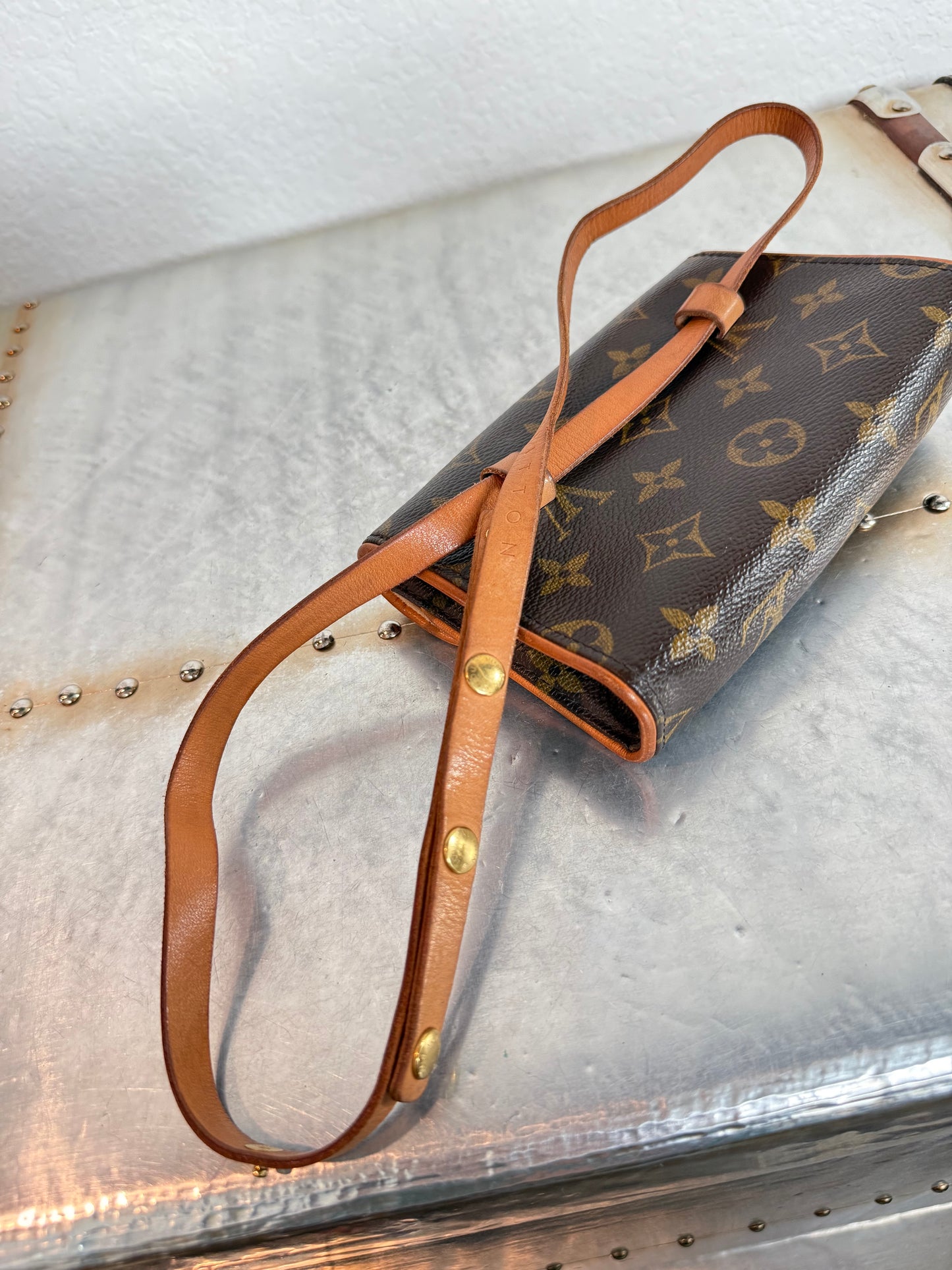 Pre-owned Authentic Louis Vuitton Monogram Florentine Waist Bag