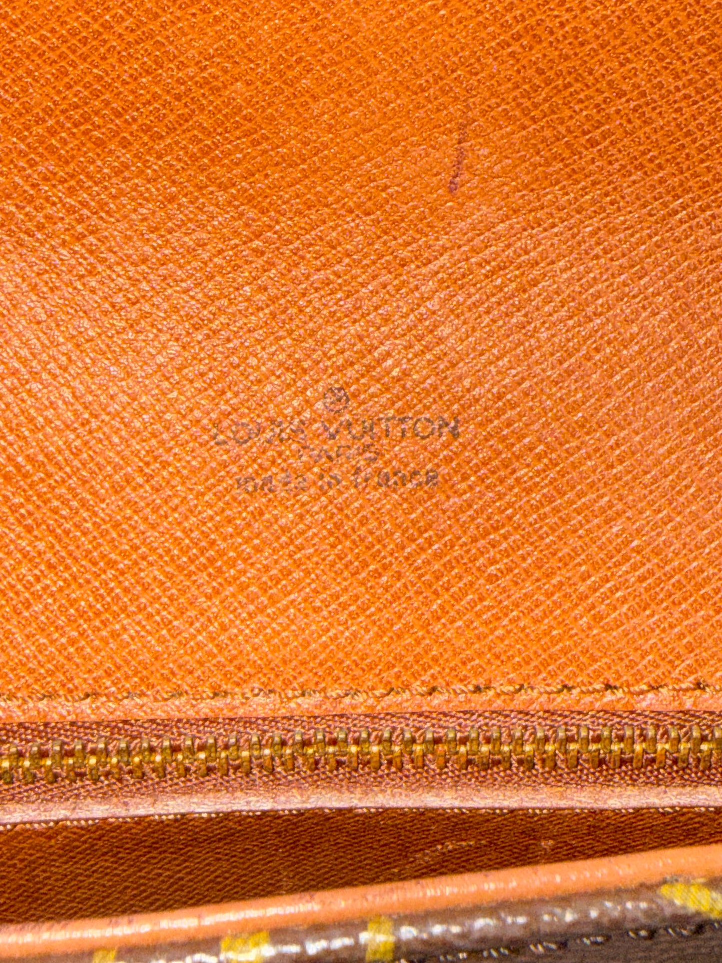 Pre-owned Authentic Louis Vuitton Chantilly PM Monogram Crossbody Bag