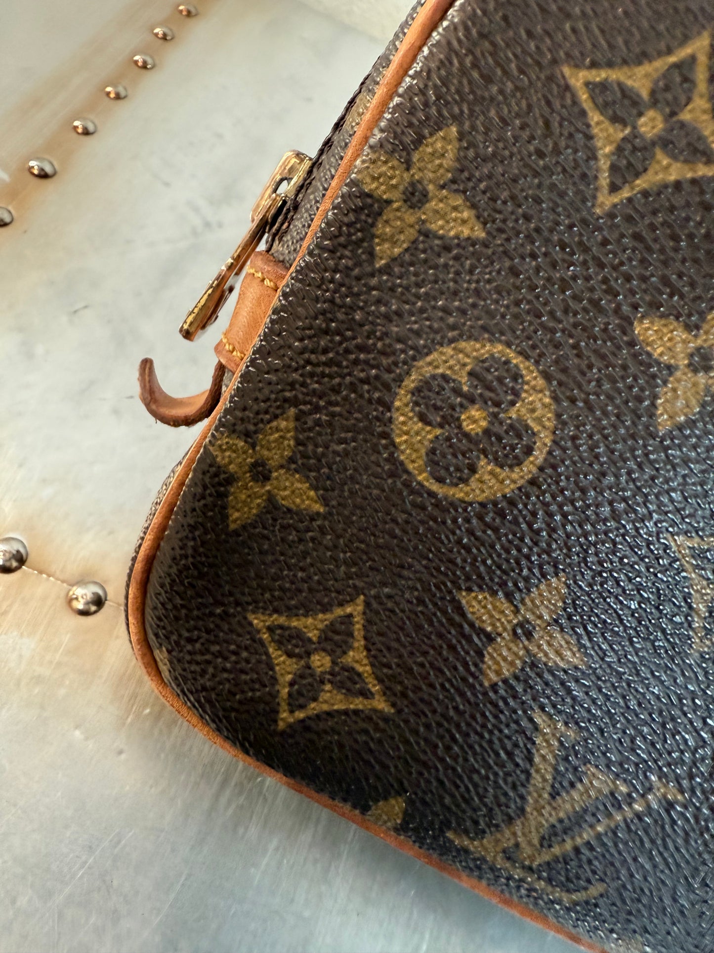 Pre-owned Authentic Louis Vuitton Marly Bandouliere Monogram Crossbody Bag