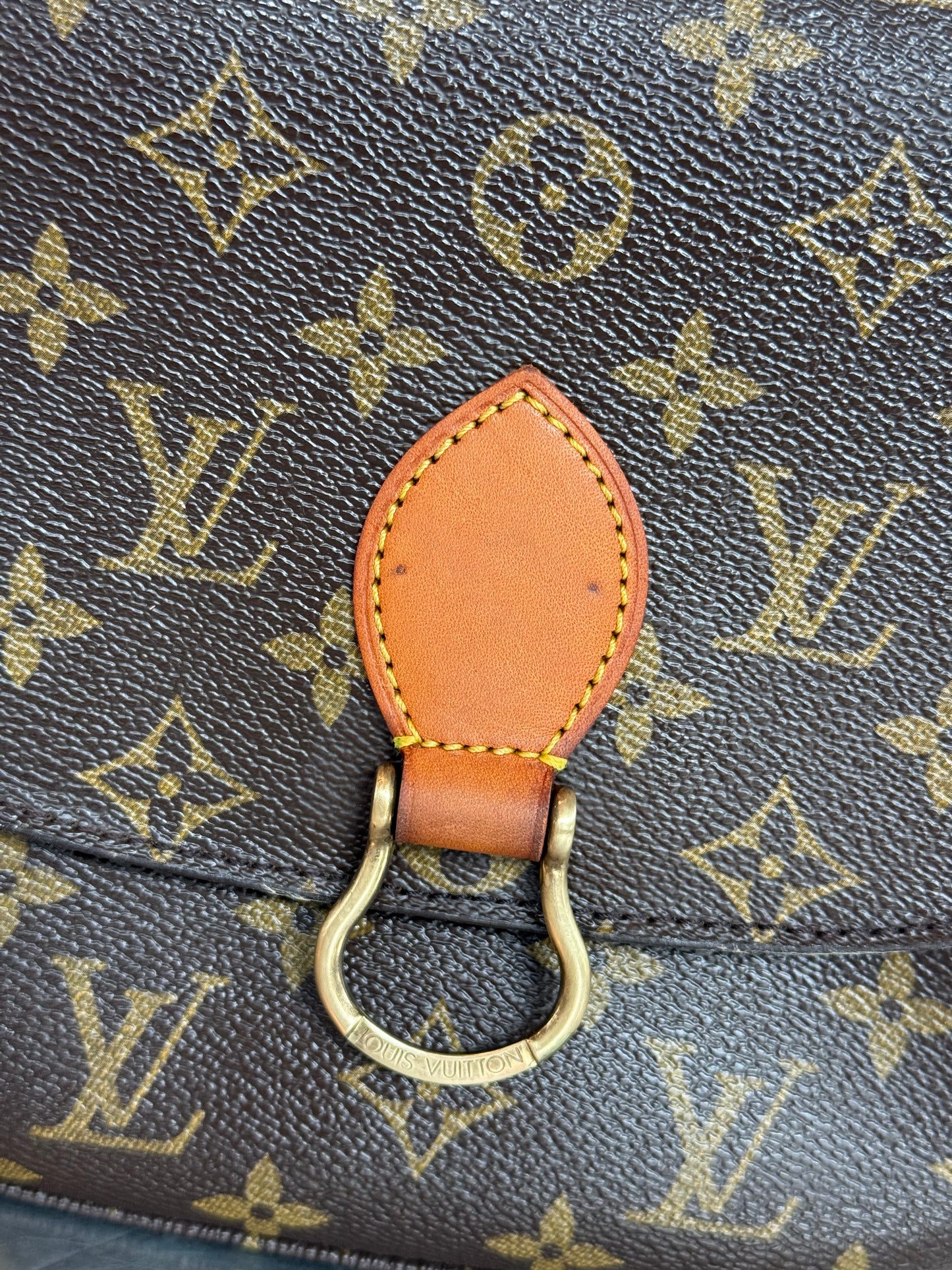 Pre-owned Authentic Louis Vuitton Saint Cloud MM Monogram Crossbody Bag