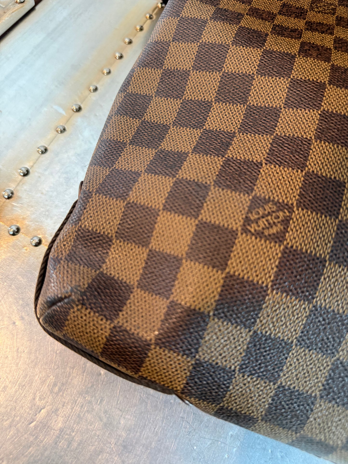 Pre-owned Authentic Brooklyn Mm Damier Ebene Crossbody Bag