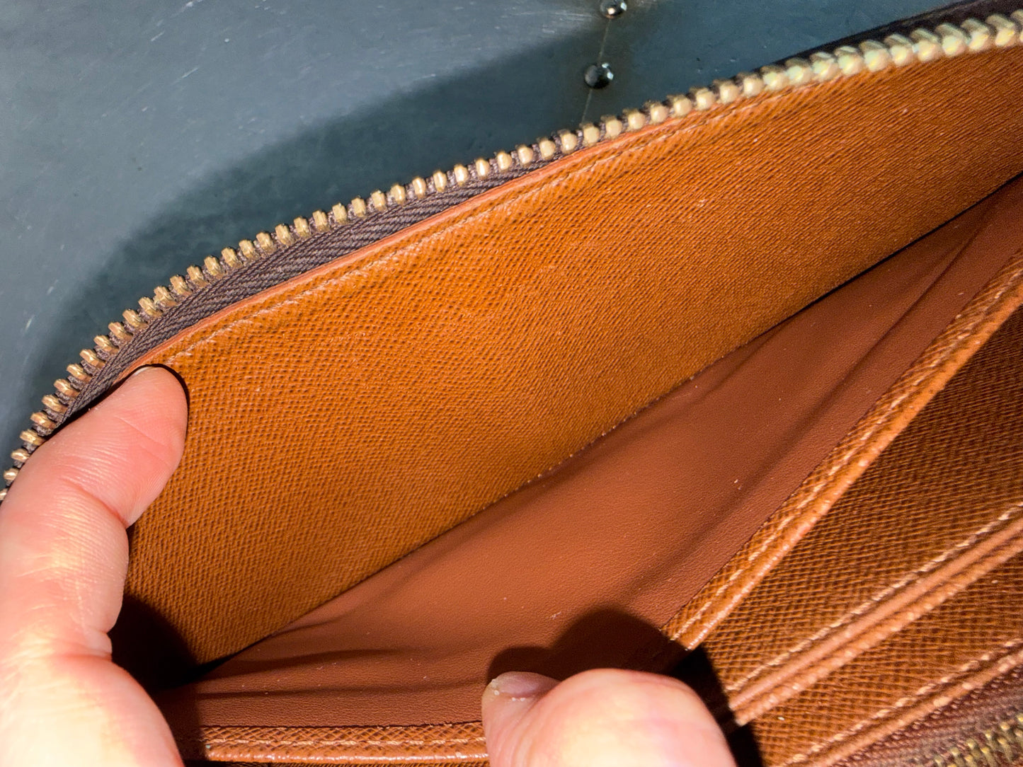 Pre-owned Authentic Louis Vuitton Zippy Monogram Long Wallet