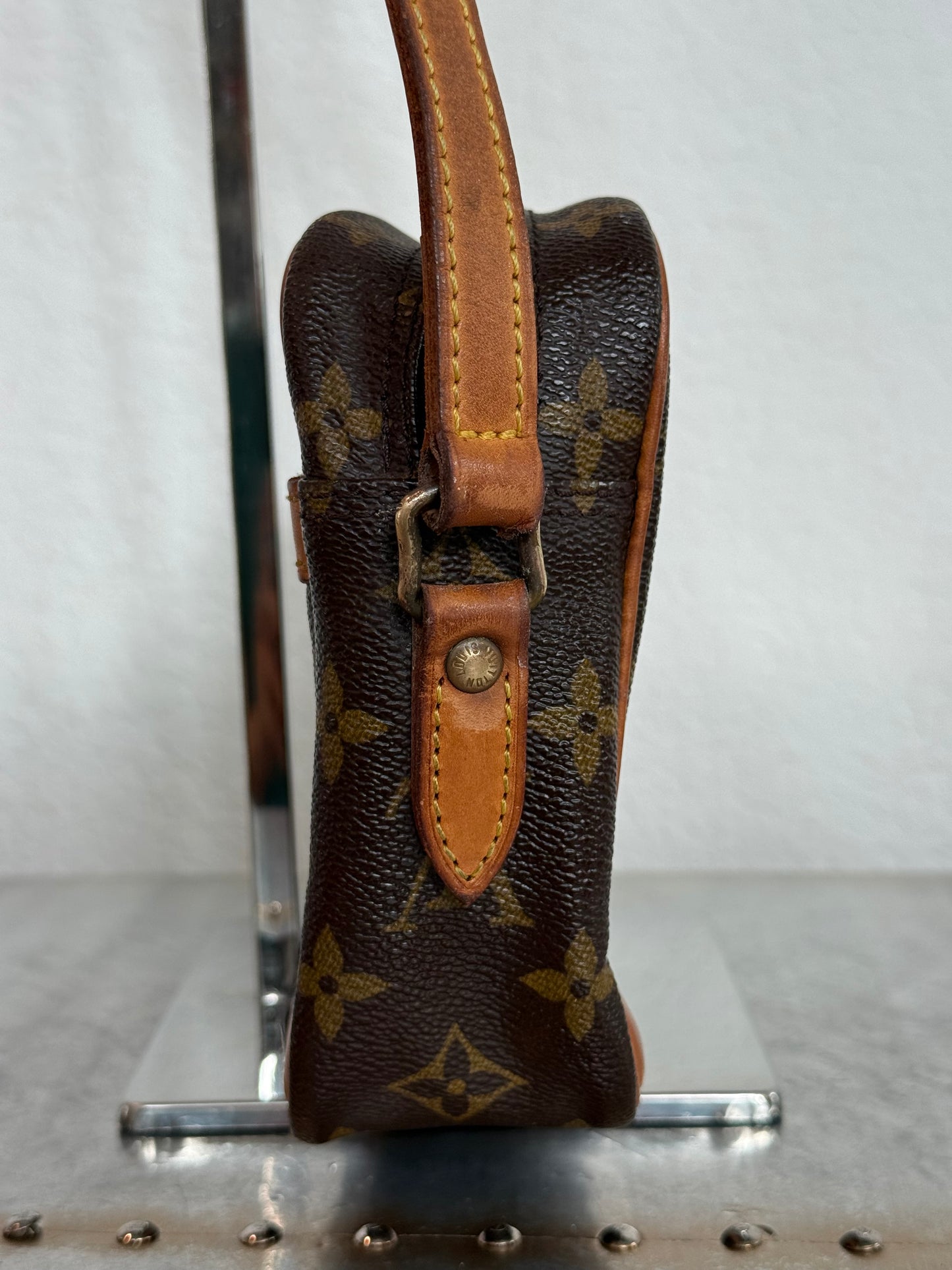 Pre-owned Authentic Louis Vuitton Trocadero 27 Monogram Crossbody Bag