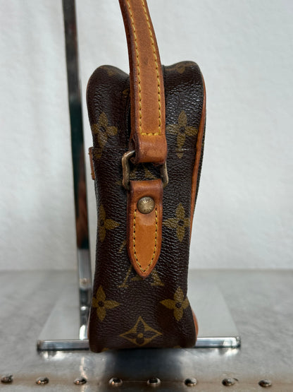 Pre-owned Authentic Louis Vuitton Trocadero 27 Monogram Crossbody Bag
