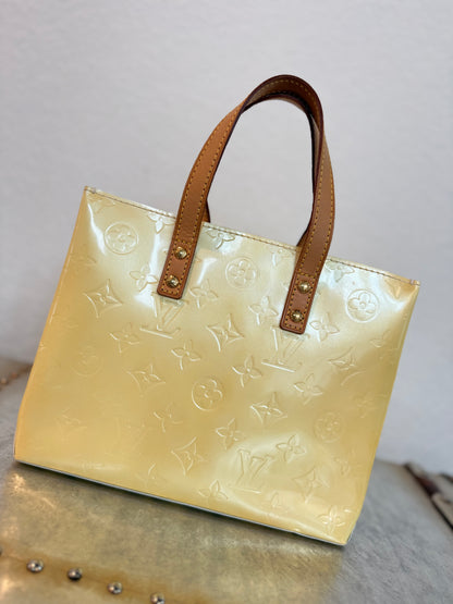 Pre-owned Authentic Louis Vuitton Reade PM Vernis Handbag