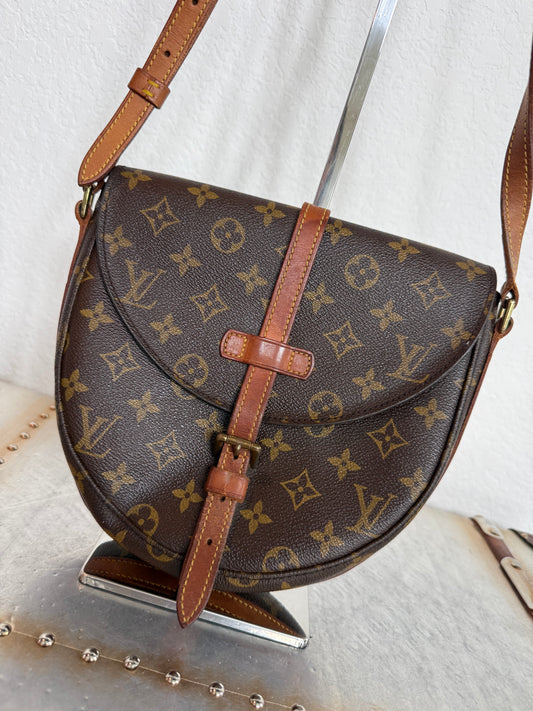 Pre-owned Authentic Louis Vuitton Chantilly MM Monogram Crossbody Bag