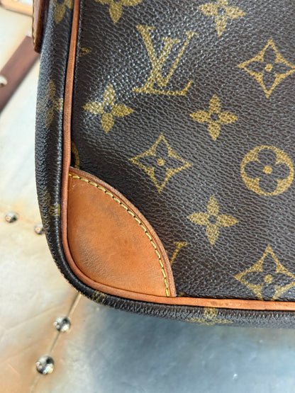 Pre-owned Authentic Louis Vuitton Amazon Monogram Crossbody Bag