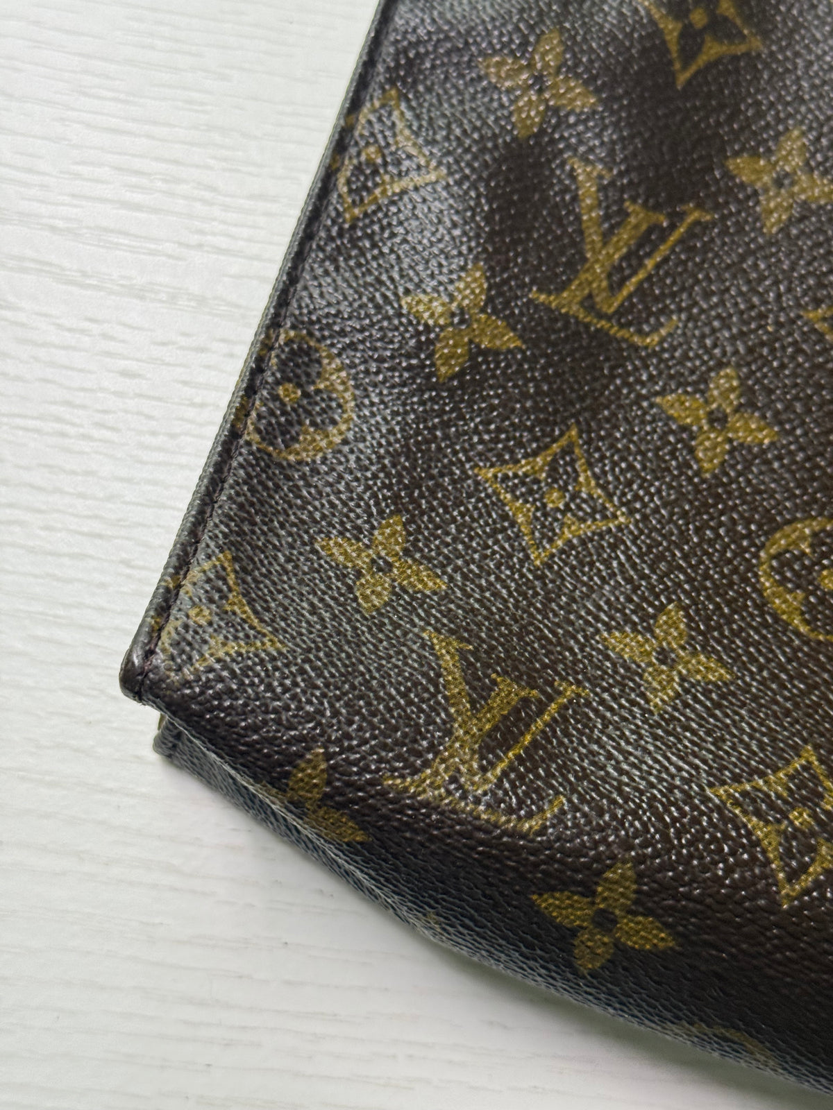 Pre-owned Authentic LOUIS VUITTON Cosmetic Pouch Poche Toilette 26 / Handbag
