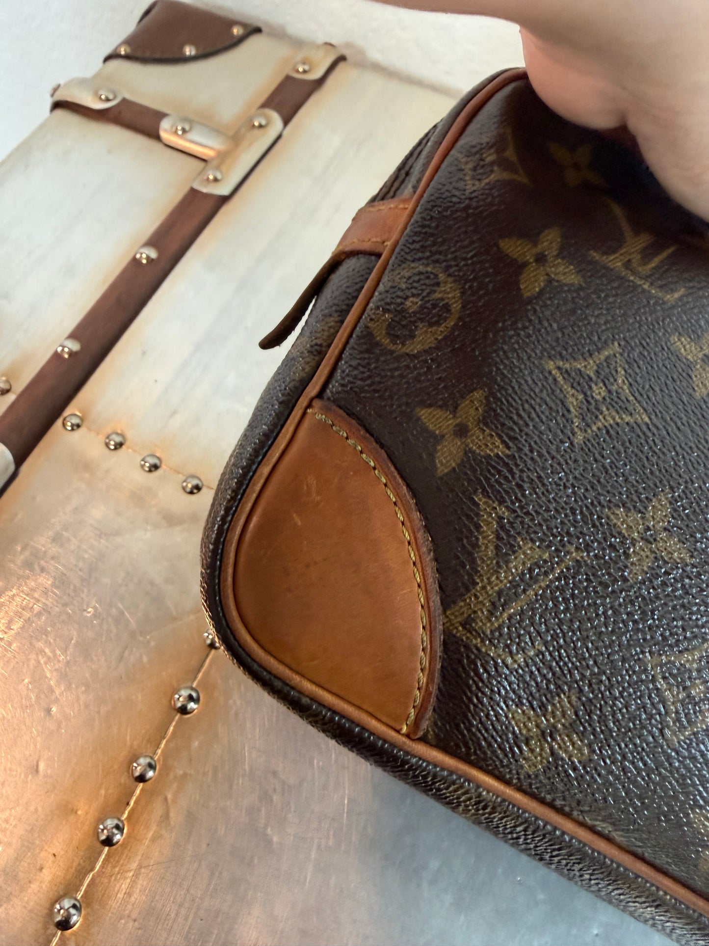 Pre-owned Authentic Louis Vuitton Marly Dragonne GM Monogram Clutch / Handbag