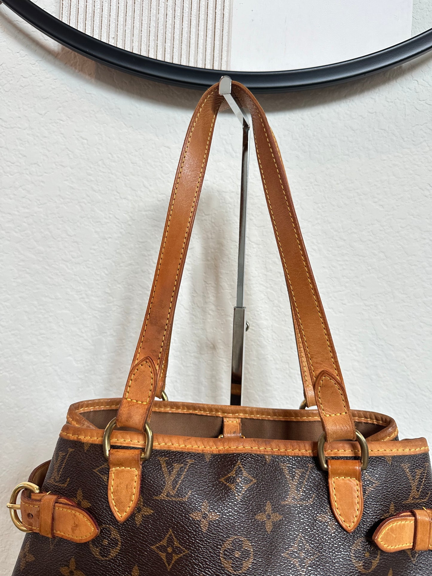 Pre-owned Authentic Louis Vuitton Batignolles Vertical Monogram Shoulder Bag