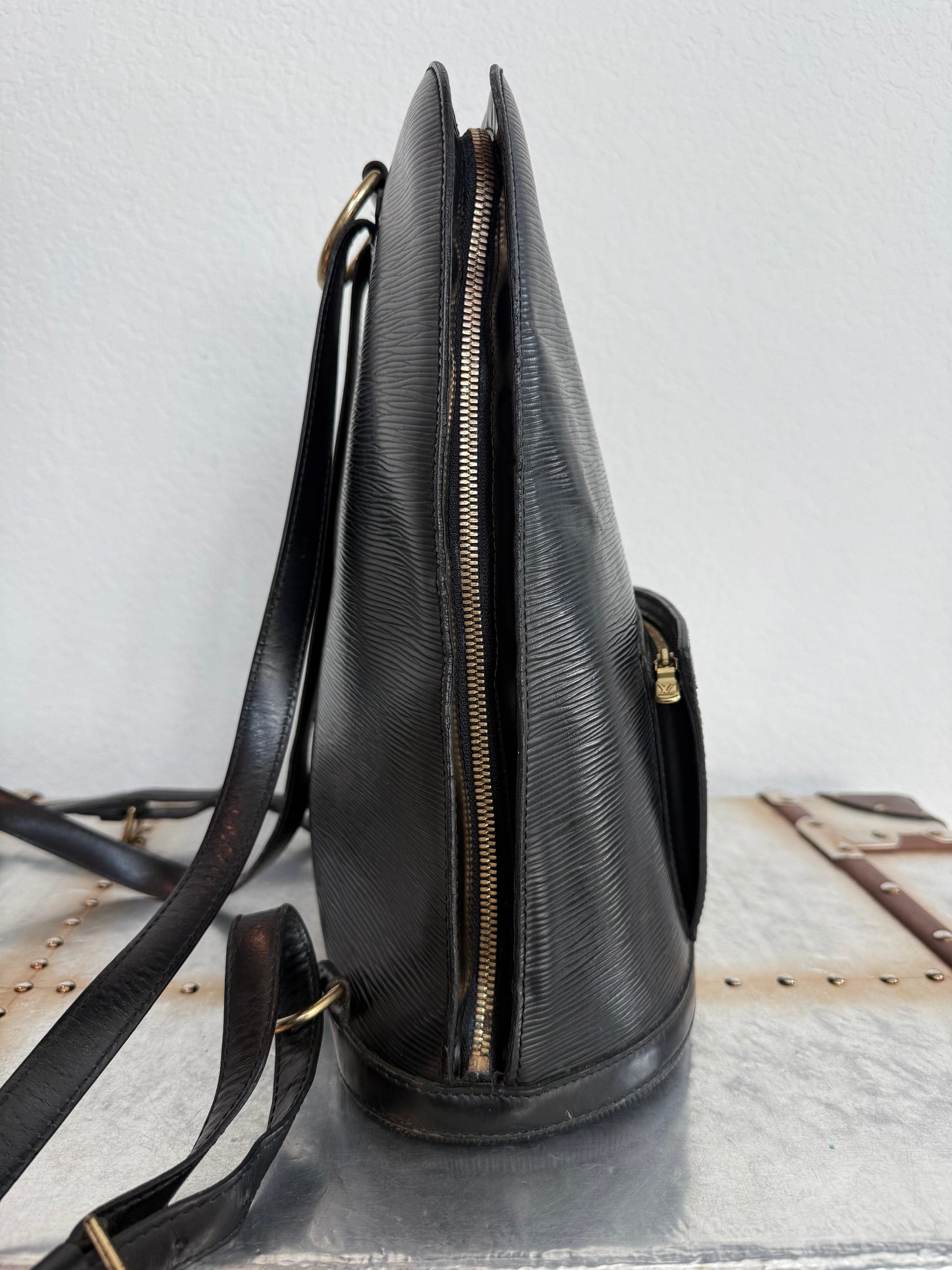 Pre-owned Authentic Louis Vuitton Gobelins Epi Black Backpack