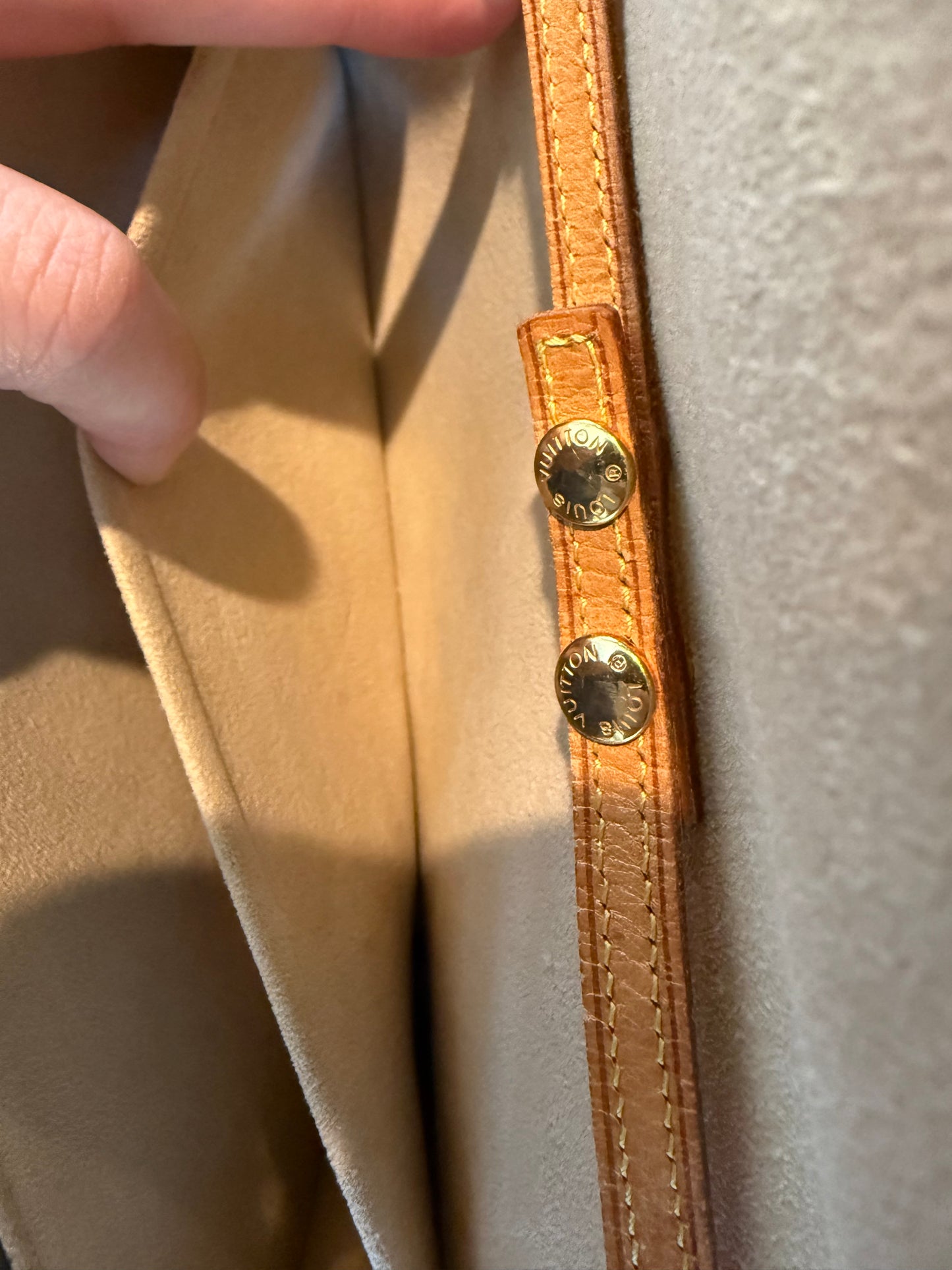 Pre-owned Authentic Louis Vuitton Pochette Twin GM Monogram Shoulder Bag