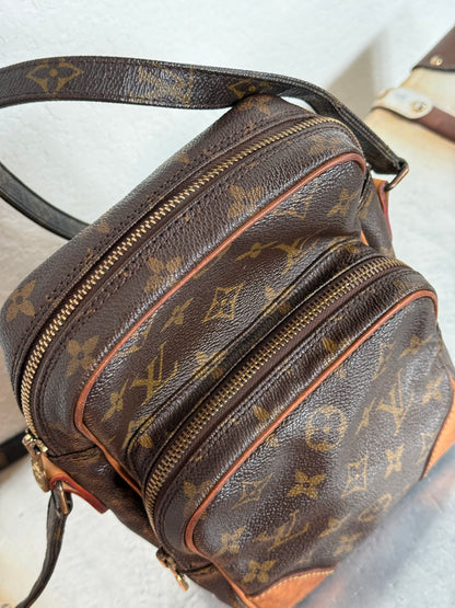 Pre-owned Authentic Louis Vuitton Amazon Monogram Crossbody Bag