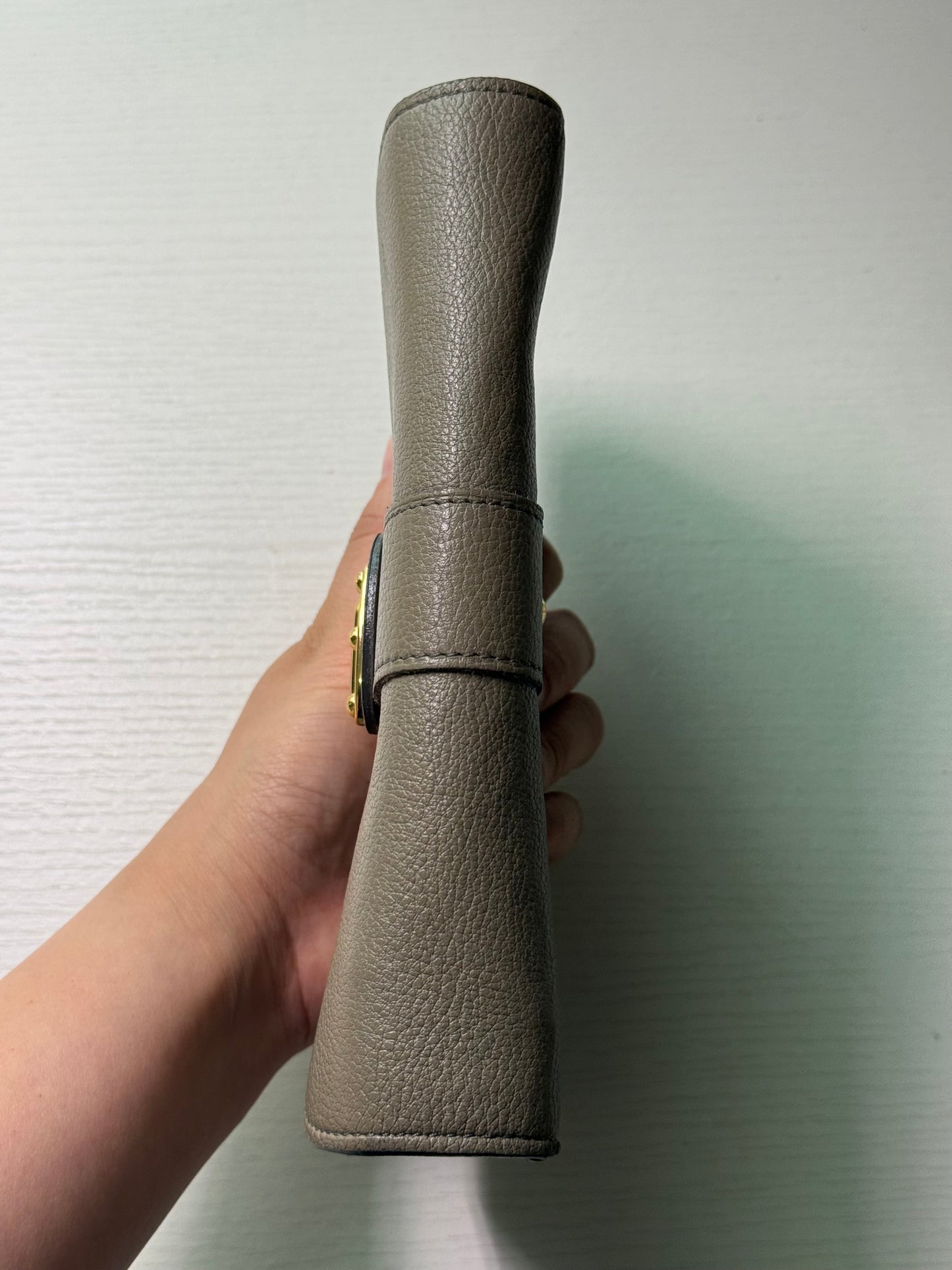 Pre-owned Authentic Louis Vuitton Mahina Amelia long Wallet