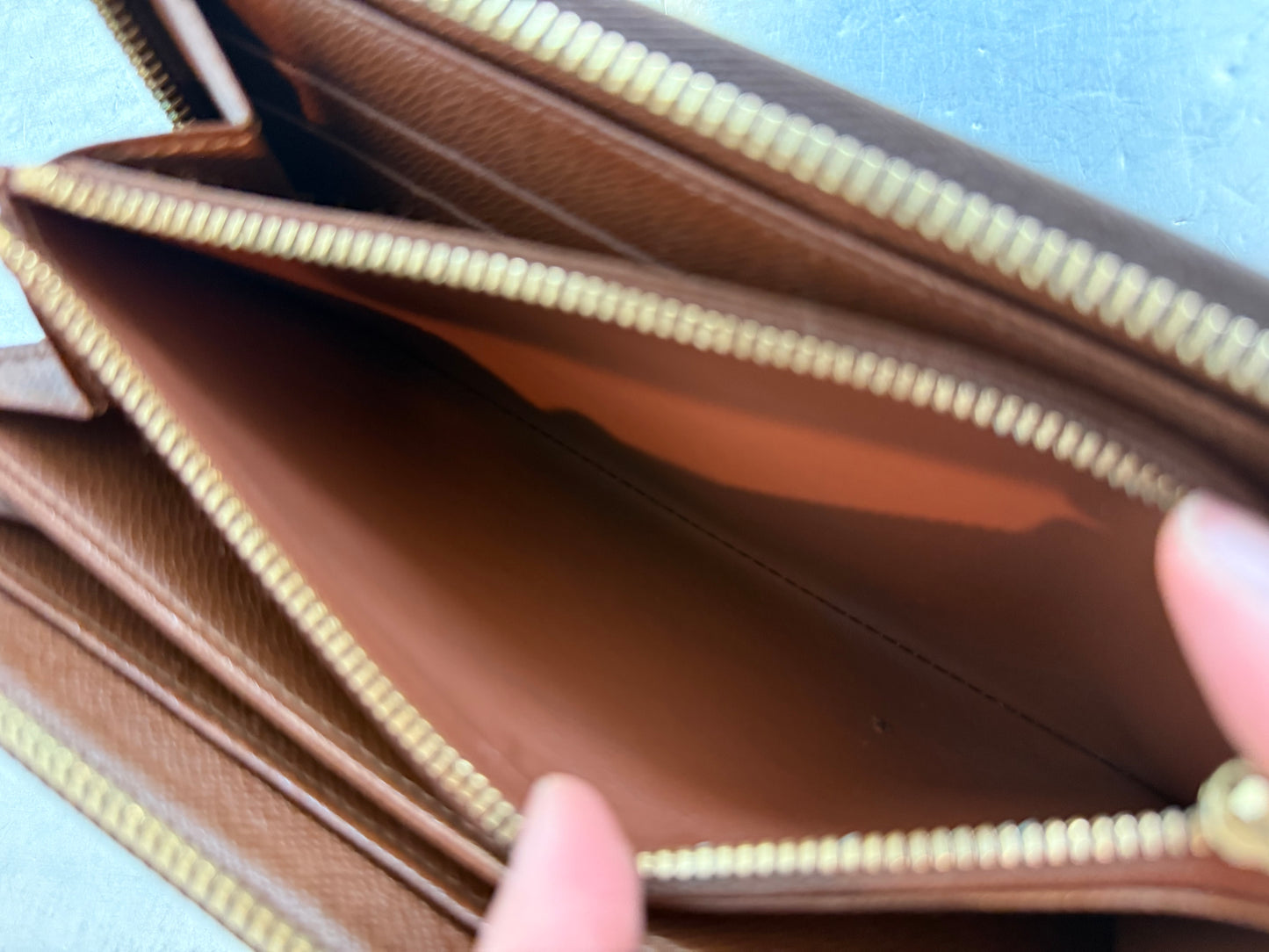Pre-owned Authentic Louis Vuitton Zippy Monogram Long Wallet