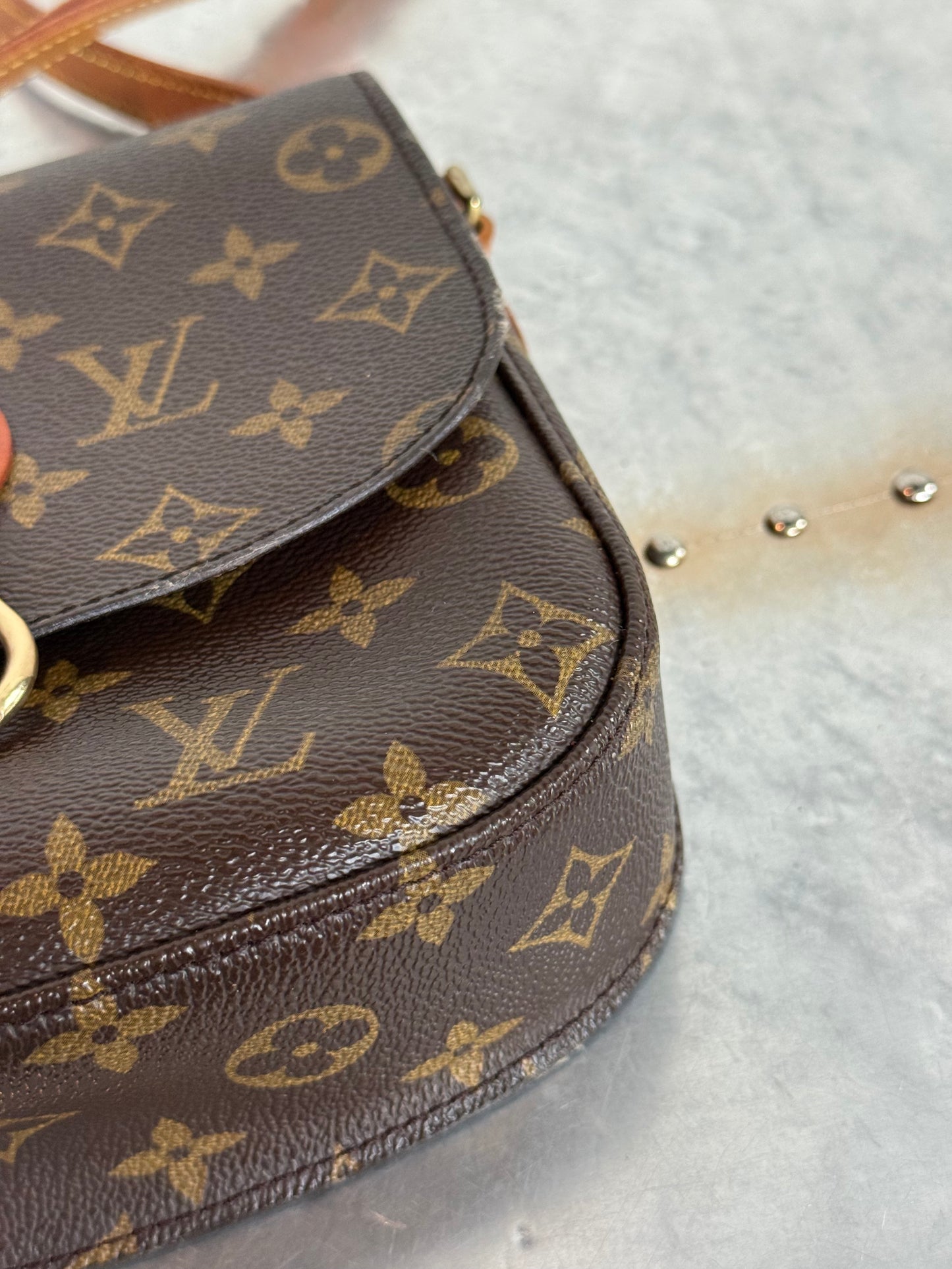 Pre-owned Authentic Louis Vuitton Saint Cloud MM Monogram Crossbody Bag
