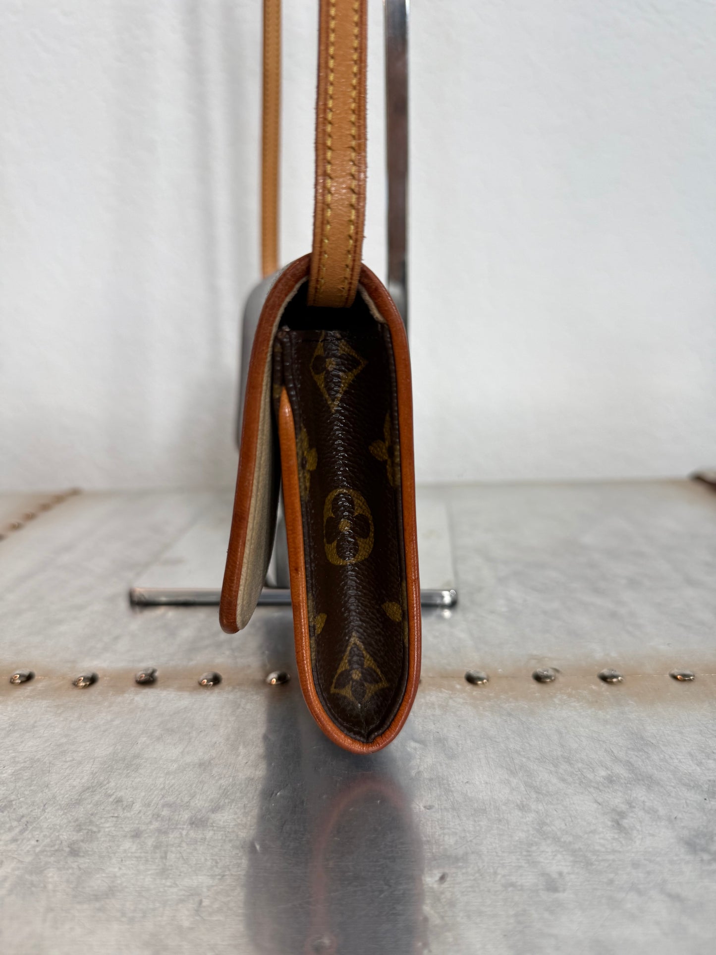 Pre-owned Authentic Louis Vuitton Pochette Twin GM Monogram Shoulder Bag