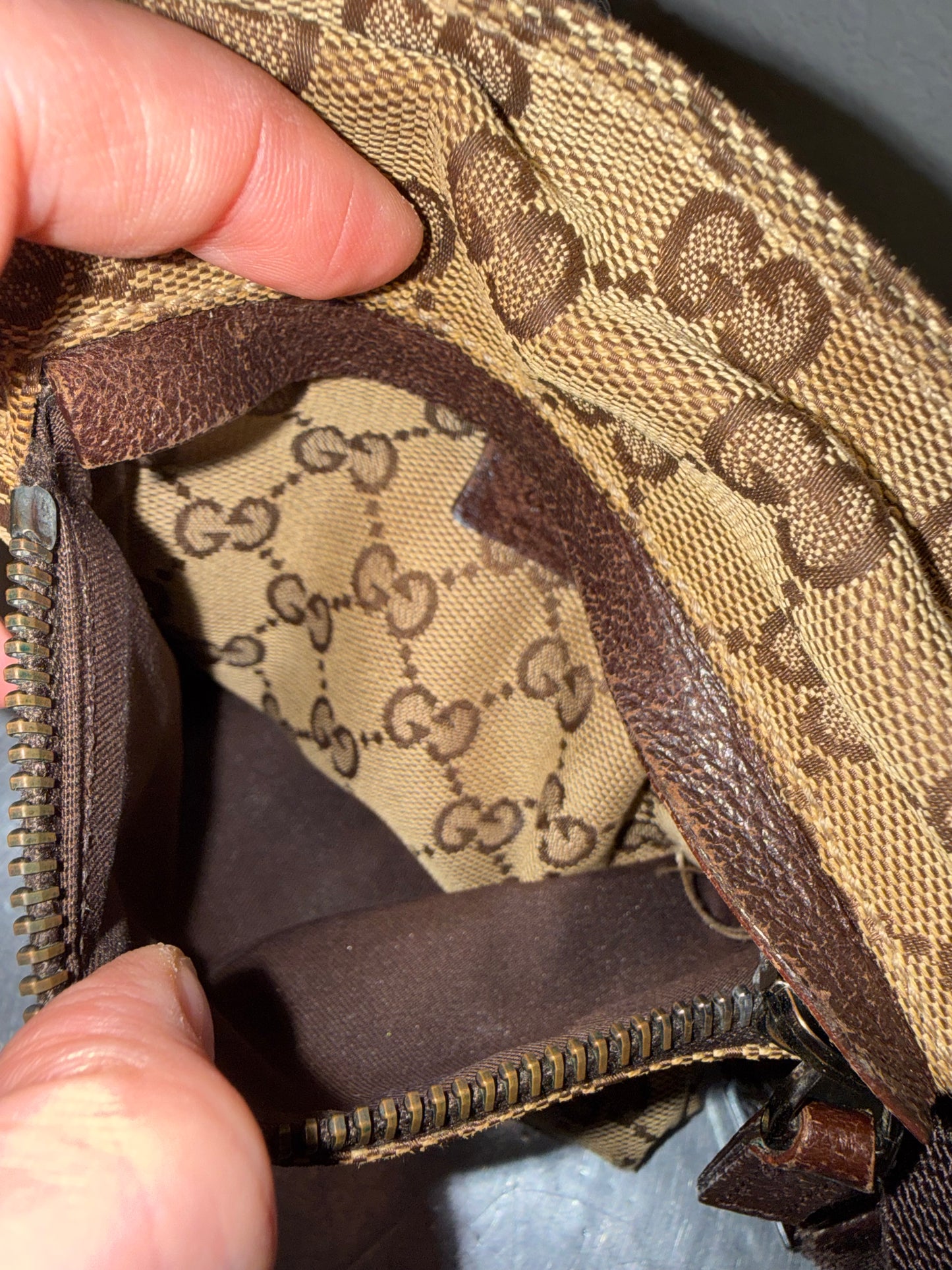 Pre-owned Authentic Gucci Vintage Double Belt GG Canvas Bag
