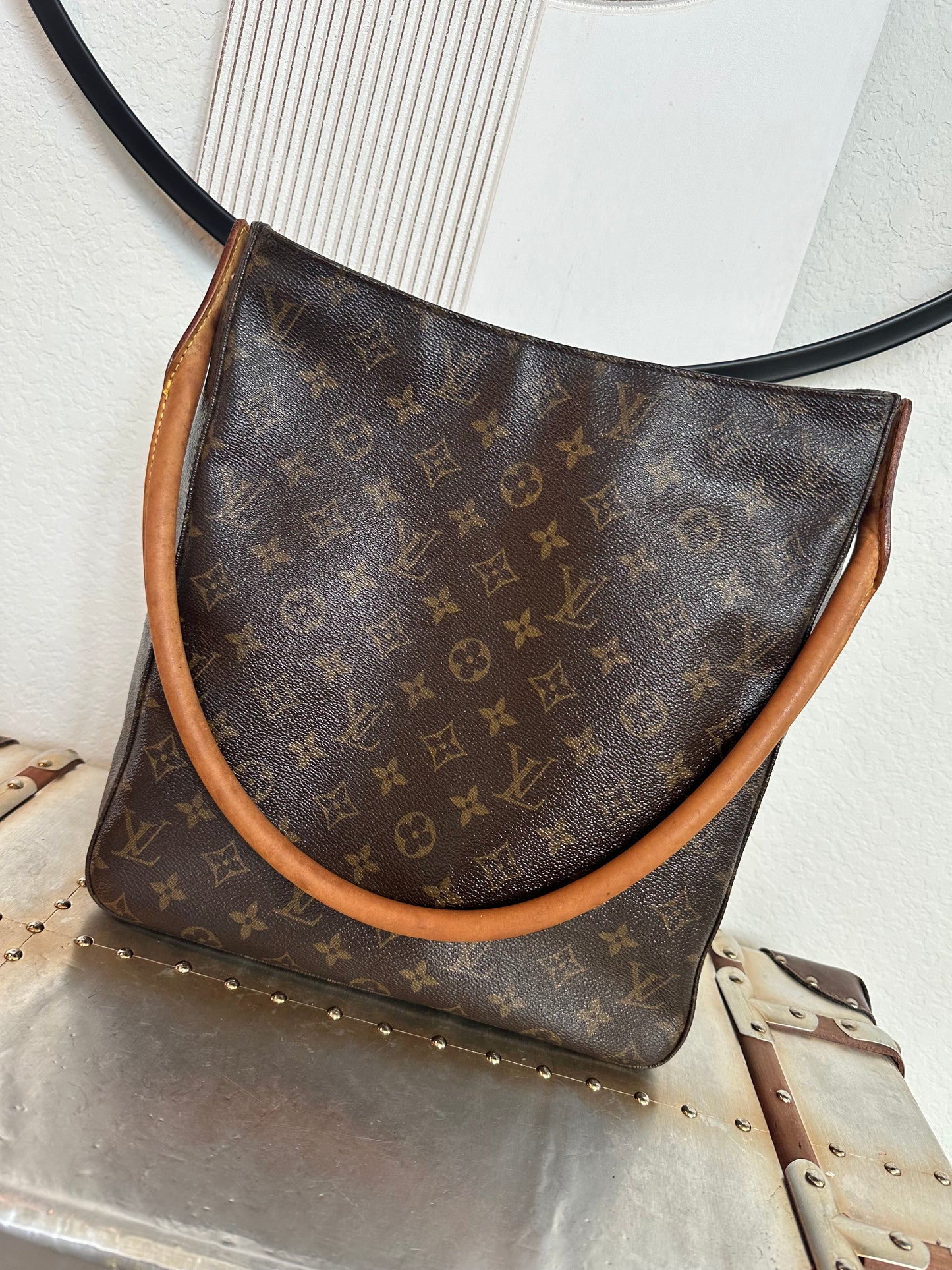 Pre-owned Authentic Louis Vuitton Looping GM Monogram Shoulder Bag