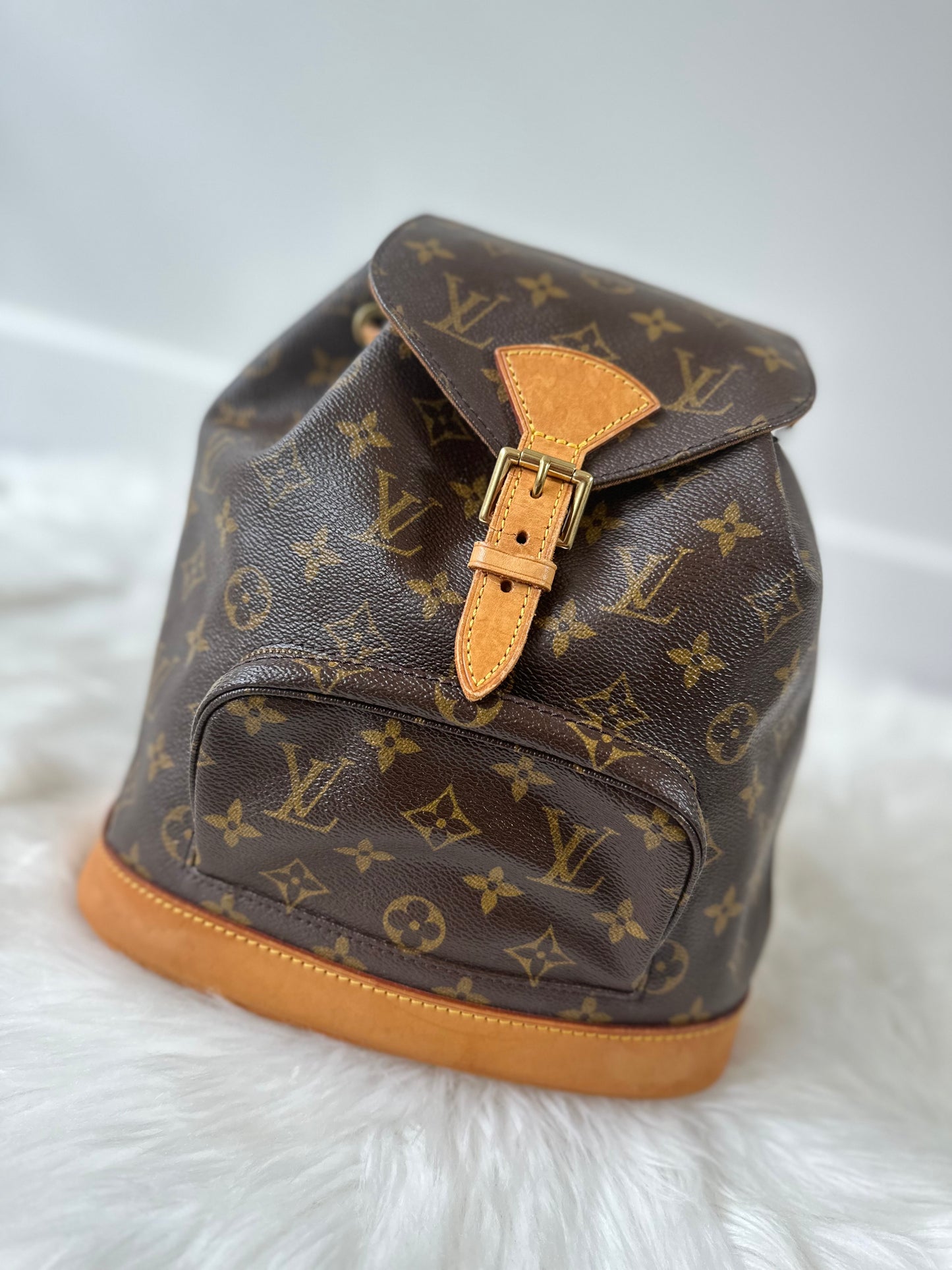 Pre-owned Authentic Louis Vuitton Montsouris MM Monogram Backpack