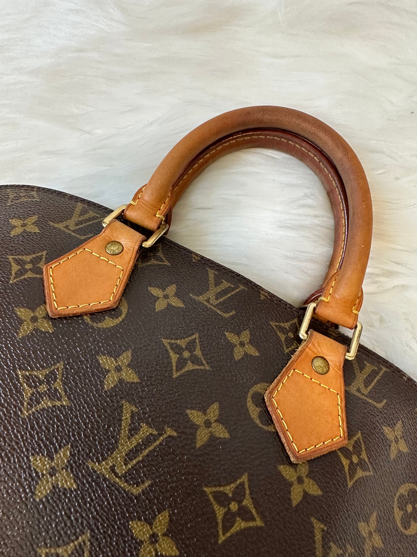 Pre-owned Authentic Louis Vuitton Alma PM Monogram Handbag