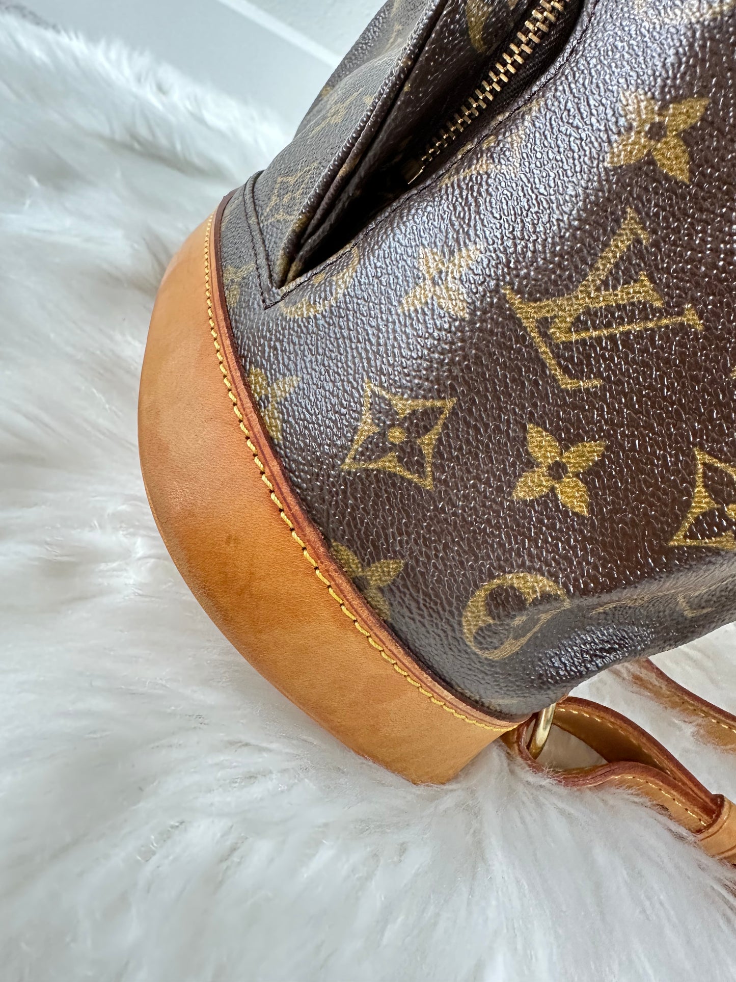 Pre-owned Authentic Louis Vuitton Montsouris MM Monogram Backpack