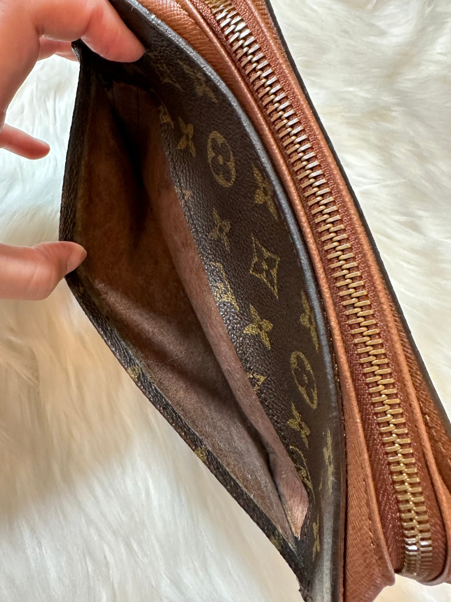 Pre-owned Authentic Louis Vuitton Monogram Orsay Clutch Handbag