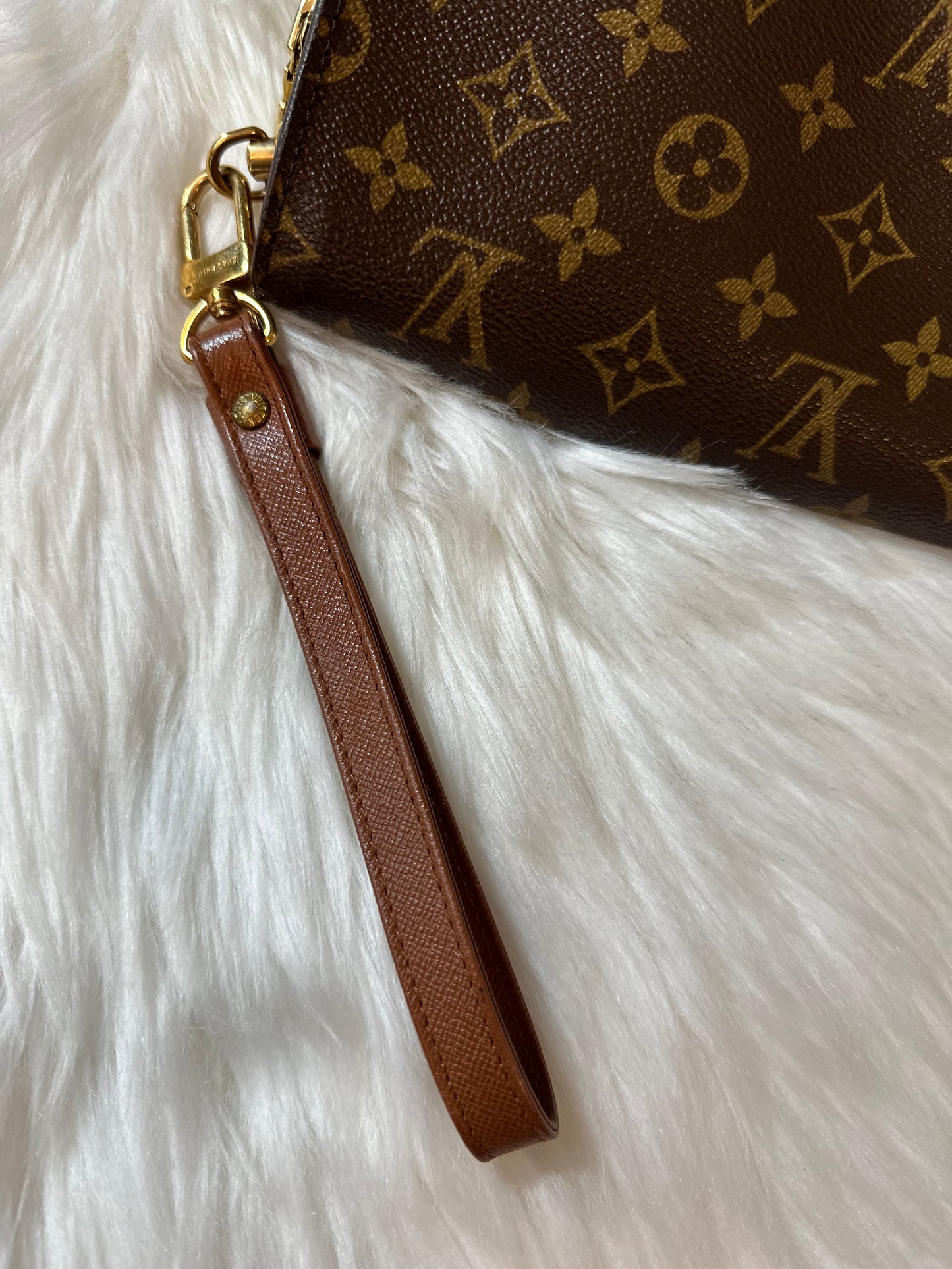 Pre-owned Authentic Louis Vuitton Monogram Orsay Clutch Handbag