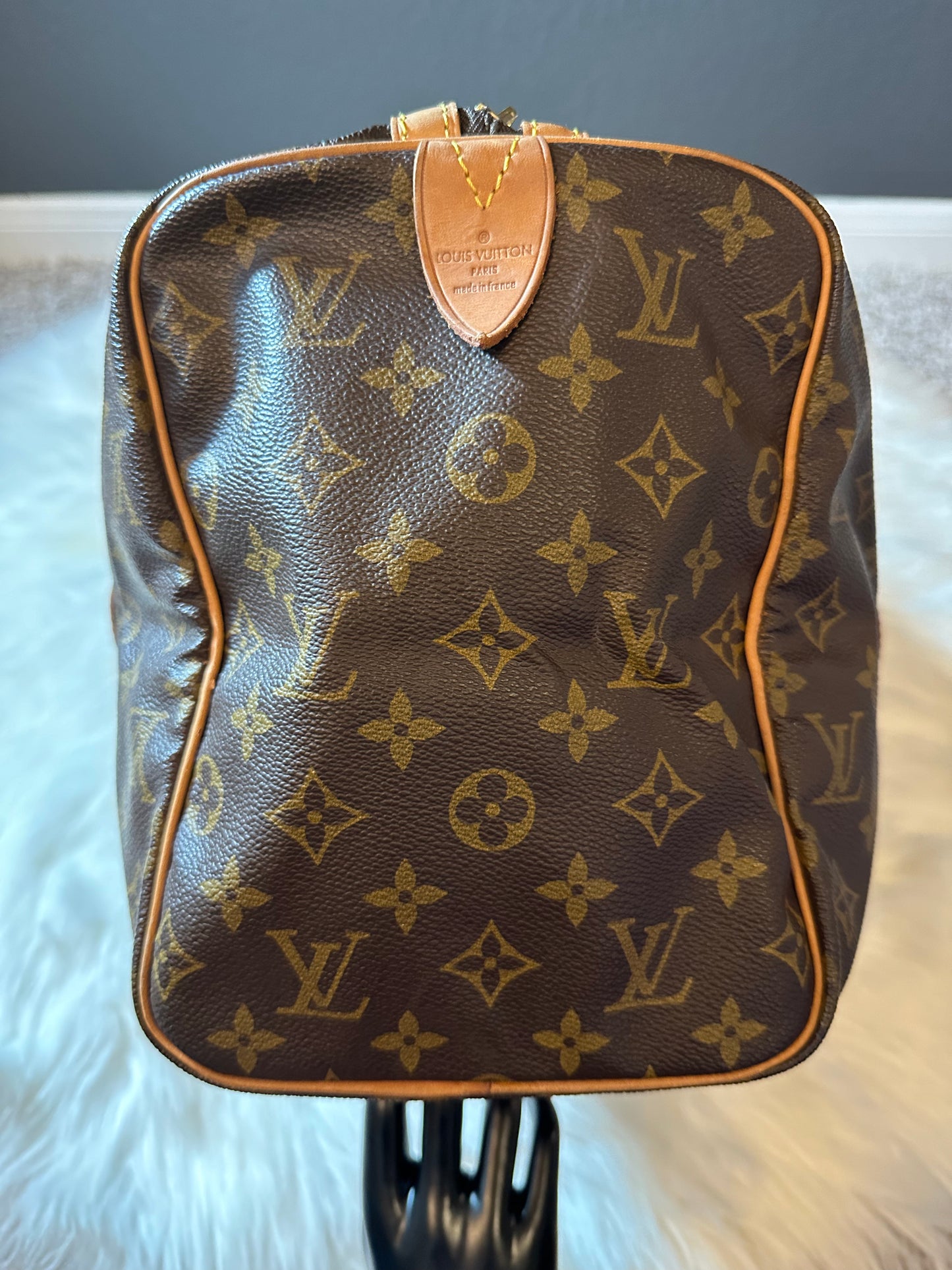 Pre-owned Authentic Louis Vuitton Sac Souple 35 Duffle / Travel Bag