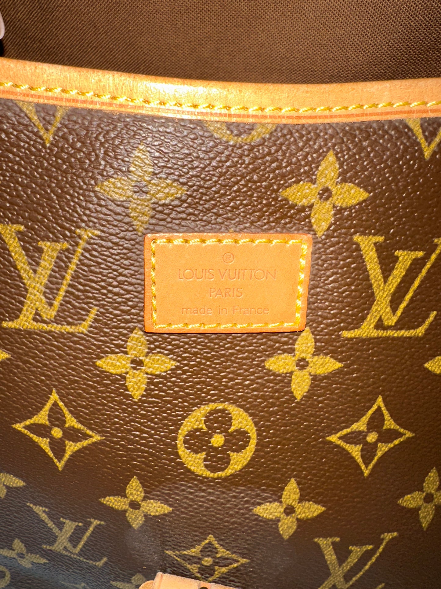 Pre-owned Authentic Louis Vuitton Monogram Saumur 35 Crossbody Bag