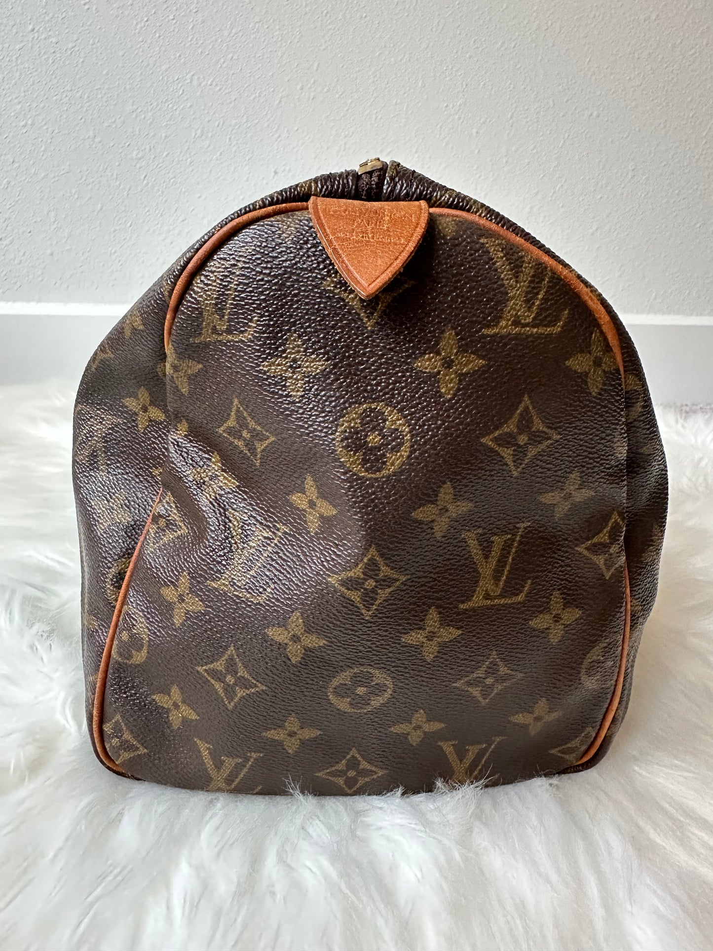 Pre-owned Authentic Louis Vuitton Speedy 30 Monogram Handbag