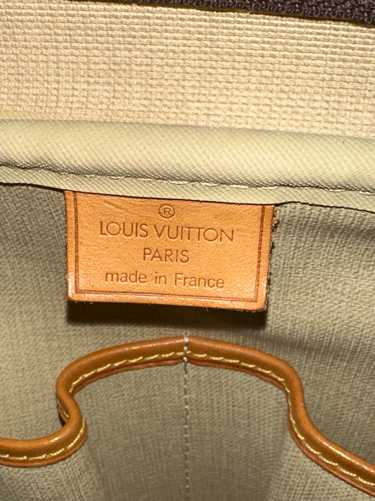 Pre-owned Authentic Louis Vuitton Deauville Monogram Handbag