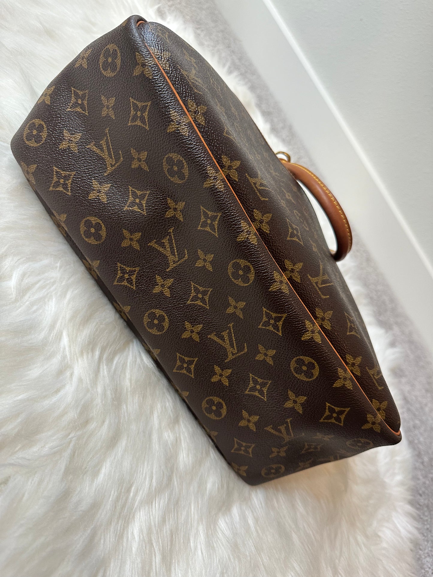 Pre-owned Authentic Louis Vuitton Deauville Monogram Handbag