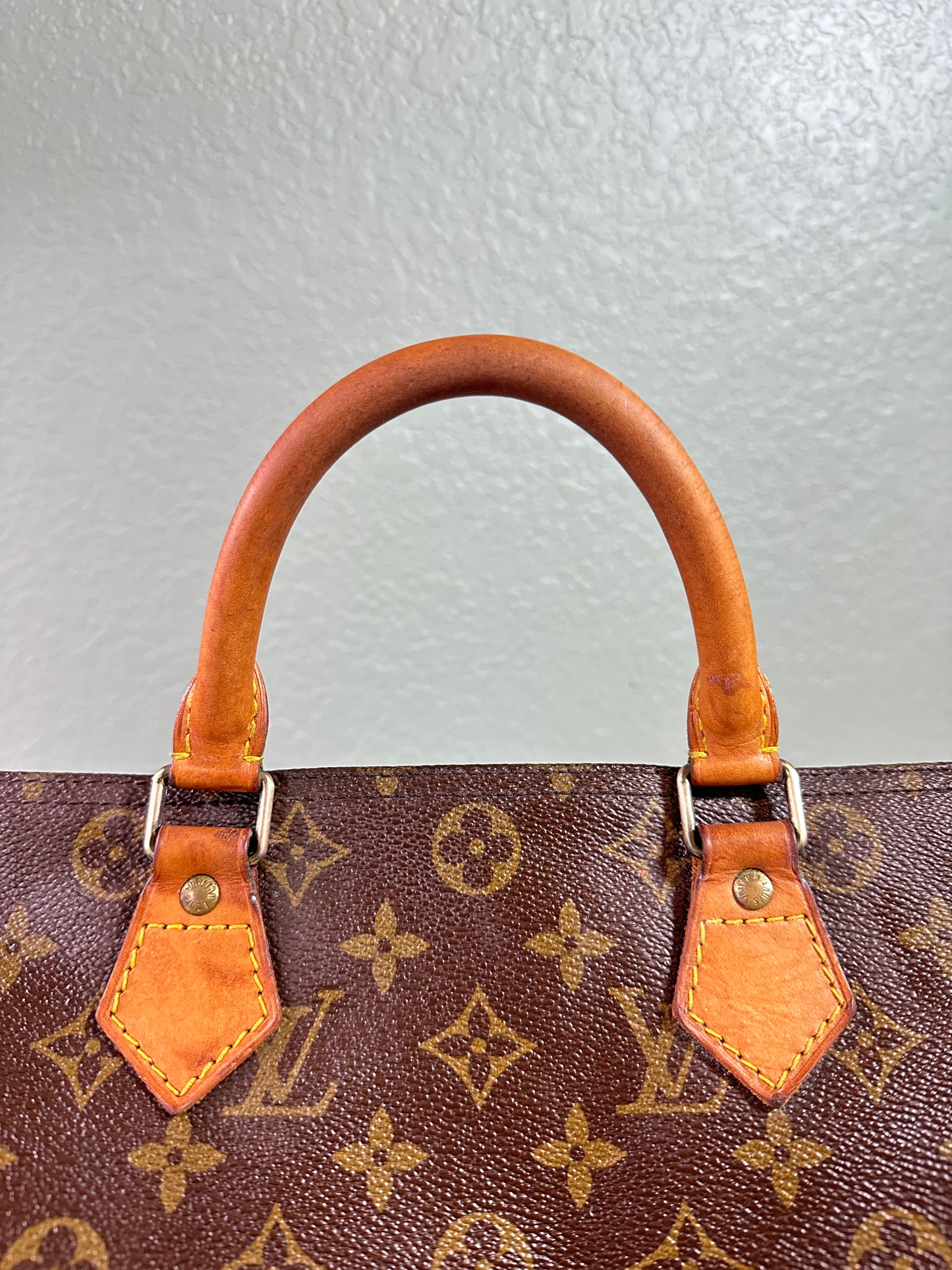 Pre-owned Authentic Louis Vuitton Speedy 30 Monogram Handbag