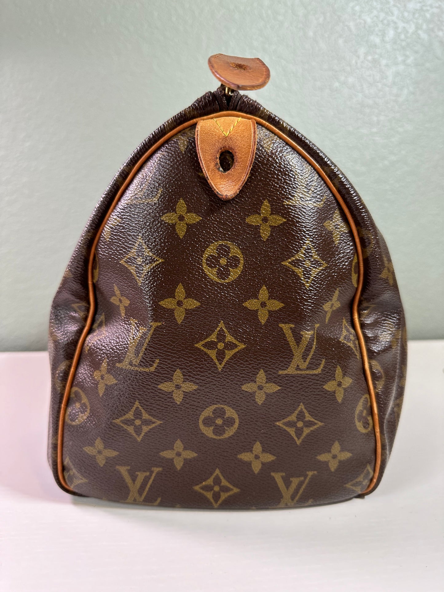 Pre-owned Authentic Louis Vuitton Speedy 30 Monogram Handbag