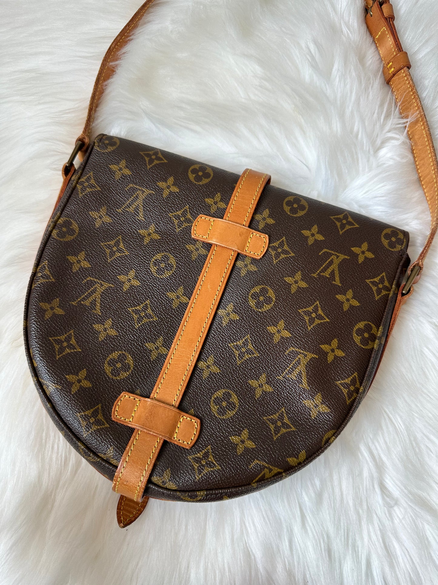 Pre-owned Authentic Louis Vuitton Chantilly GM Monogram Crossbody Bag