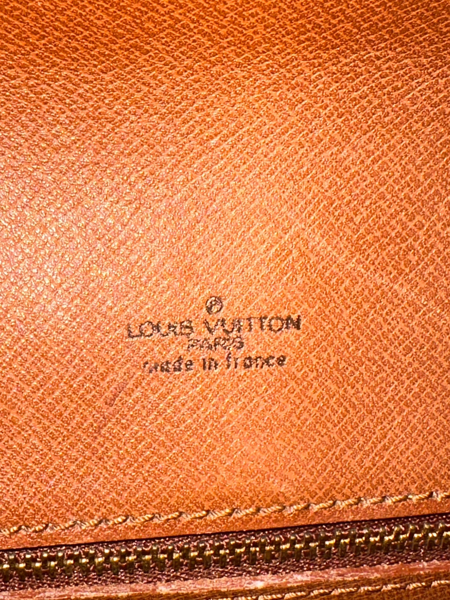 Pre-owned Authentic Louis Vuitton Chantilly GM Monogram Crossbody Bag