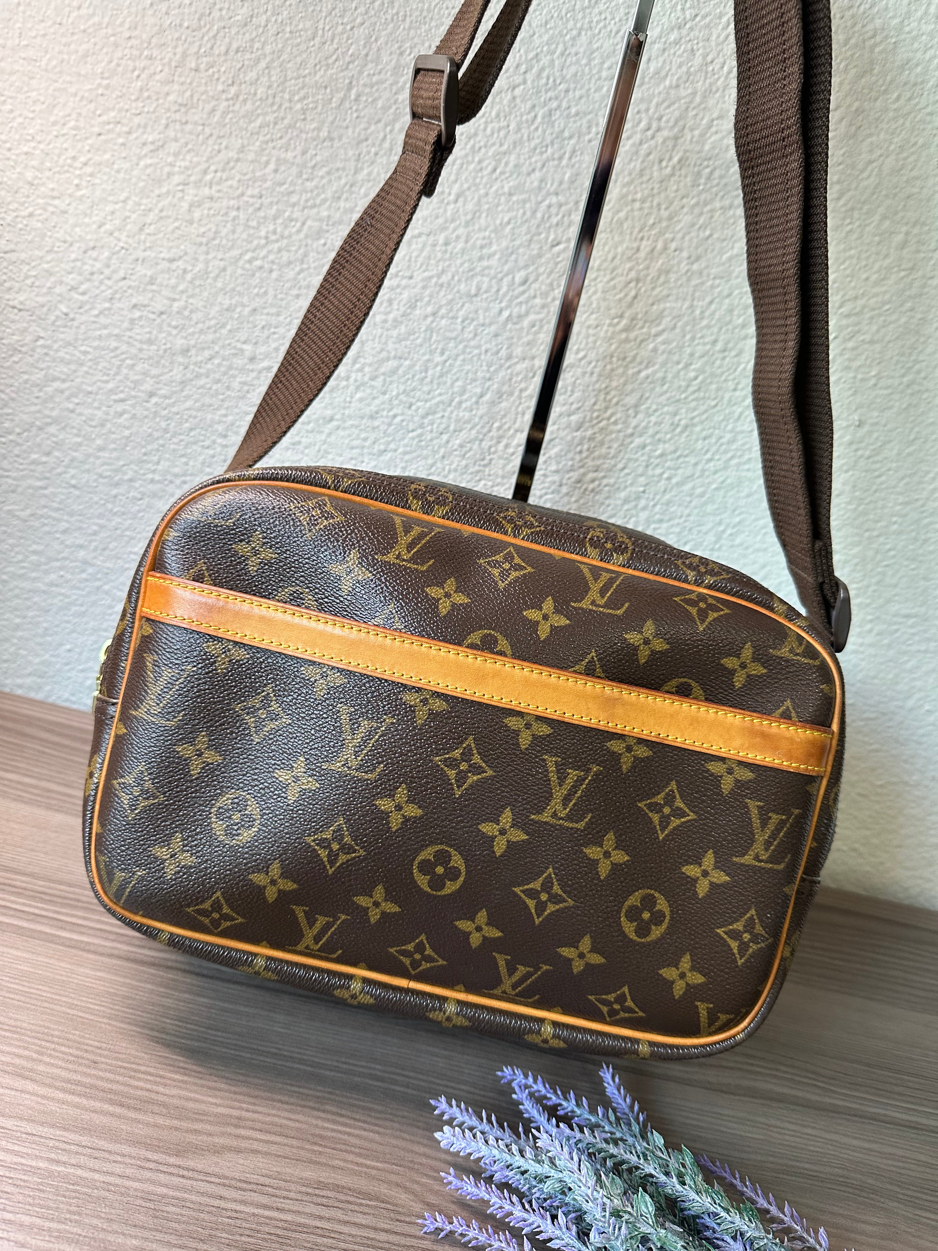 URGENT SALE!!! Authentic LV Reporter PM Monogram, Luxury, Bags