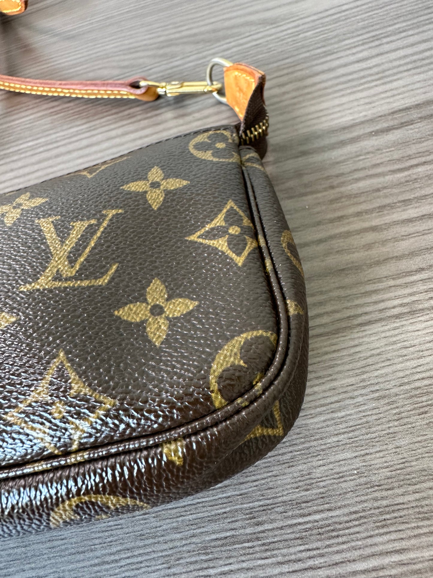 Pre-owned Louis Vuitton Mini Pochette Accessoires Monogram Long Strap Shoulder / Crossbody Bag