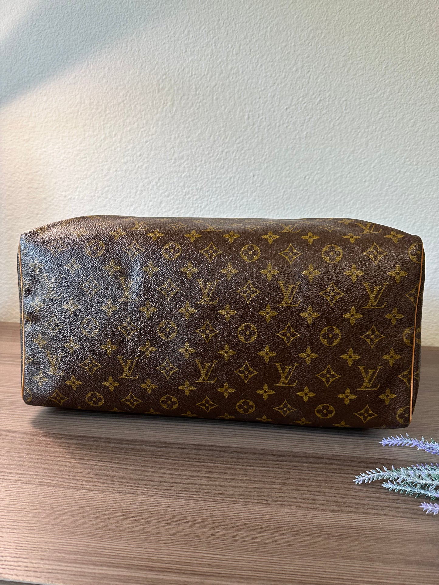 Pre-owned Louis Vuitton Speedy 40 Monogram Handbag