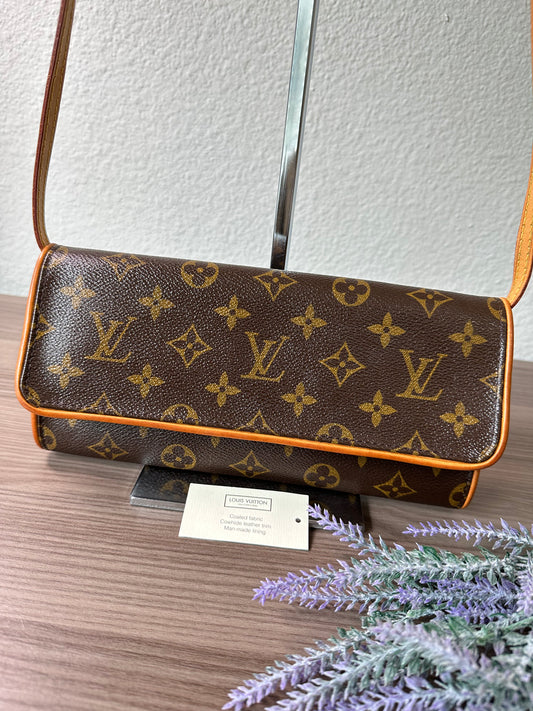 Pre-owned Authentic Louis Vuitton Pochette Twin GM Monogram Shoulder Bag