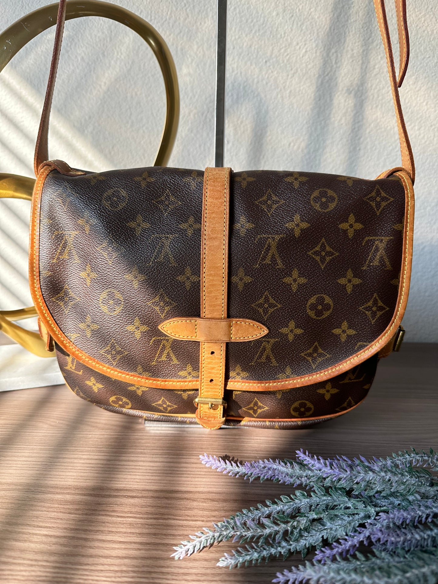 Pre-owned Louis Vuitton Saumur 30 Monogram Crossbody Bag