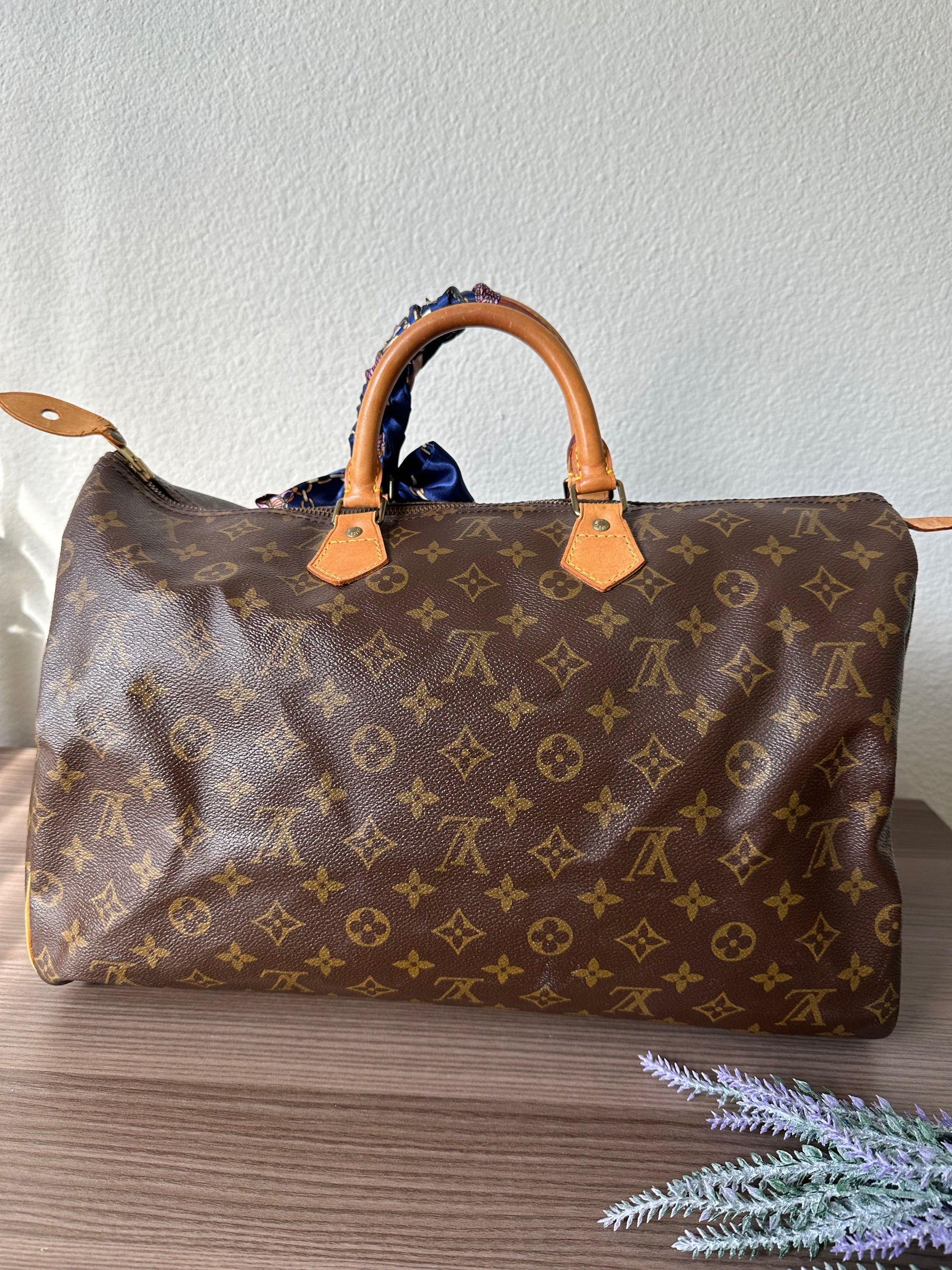 Pre-owned Louis Vuitton Speedy 40 Monogram Handbag – LvChic20