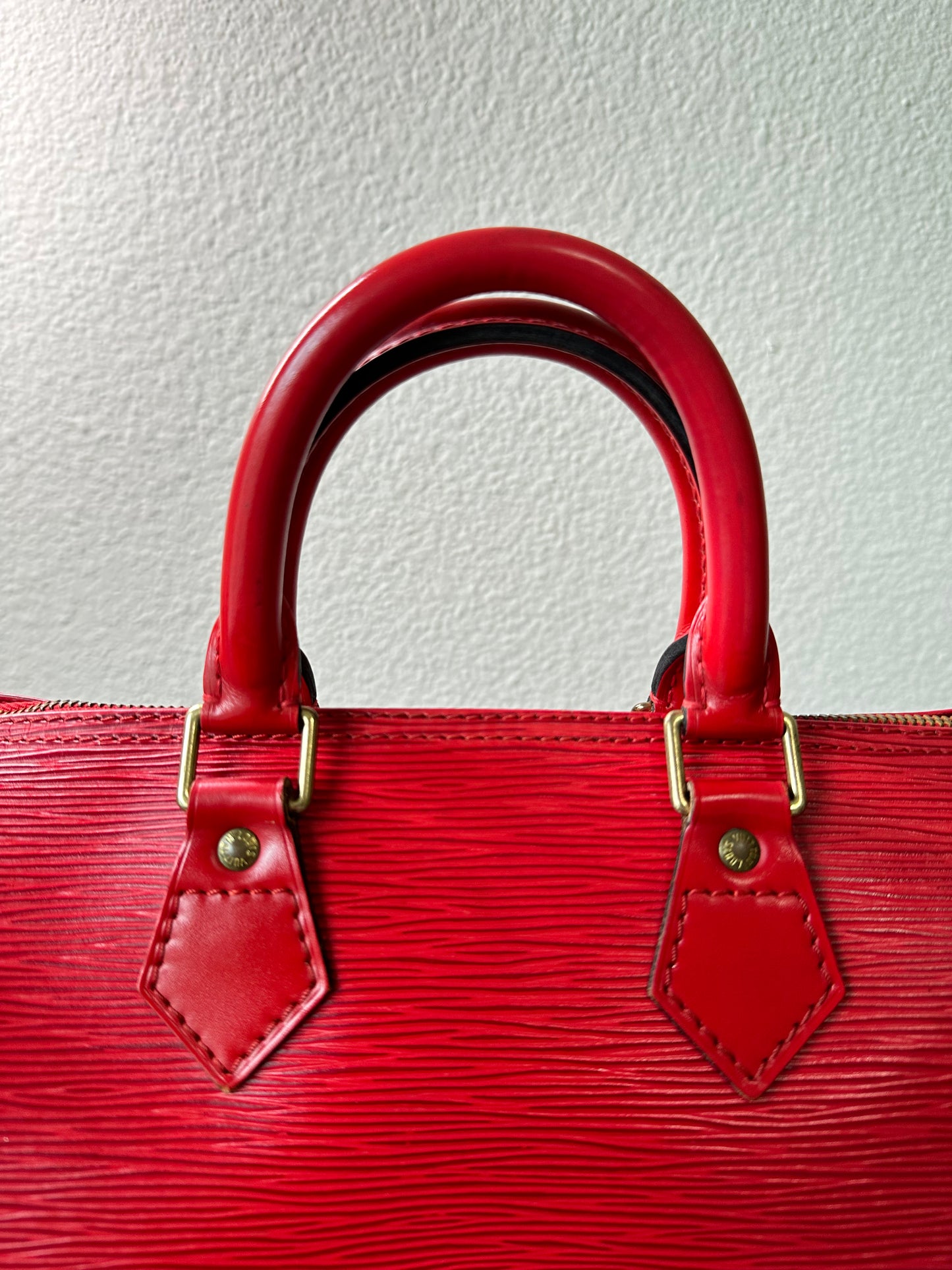 Pre-owned Louis Vuitton Speedy 25 Epi Red Handbag