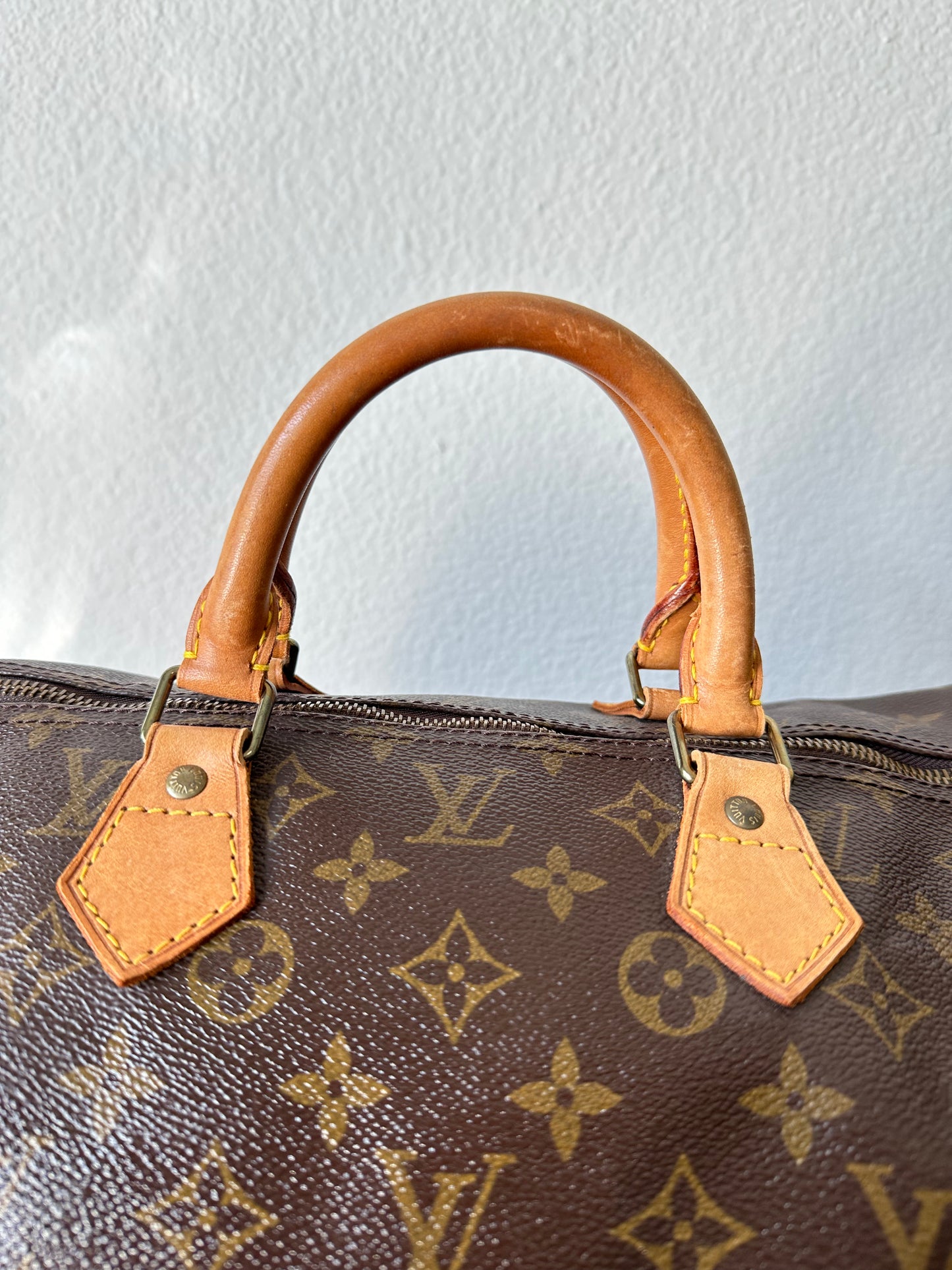 Pre-owned Louis Vuitton Speedy 40 Monogram Handbag