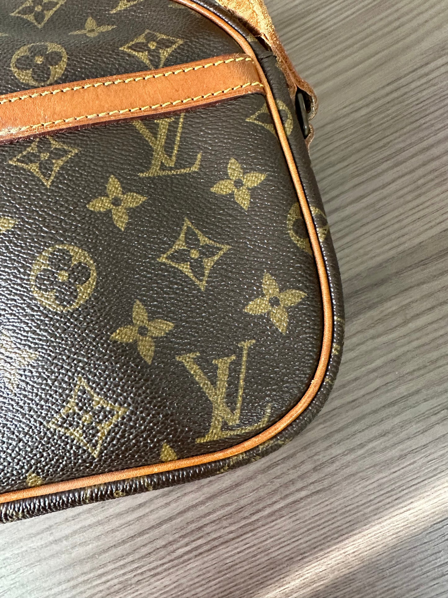 Pre-owned Authentic Louis Vuitton Senlis Shoulder / Crossbody Bag