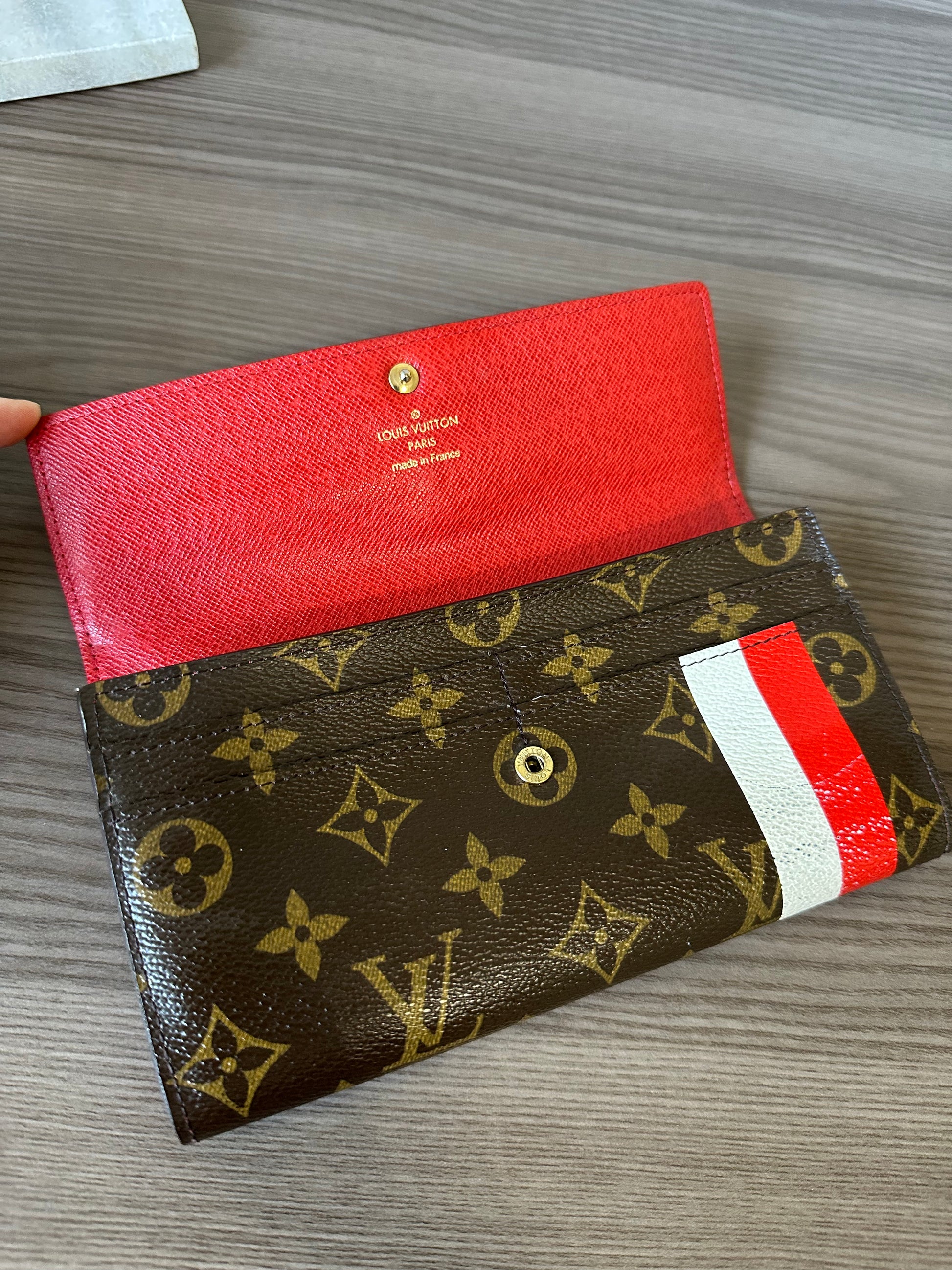 Long Leather Sarah Wallet (Authentic Pre-Owned)
