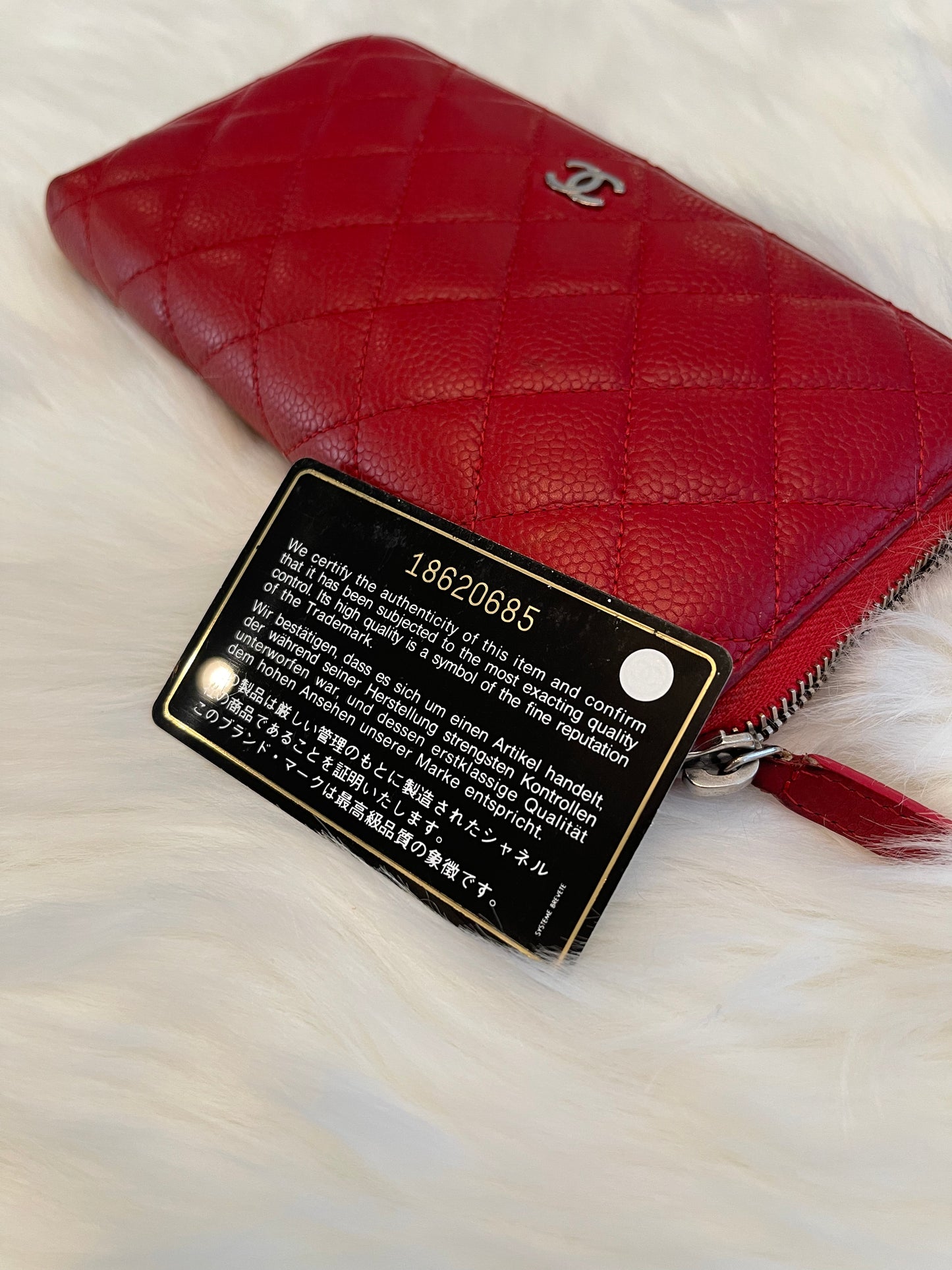 Pre-owned Chanel Matelasse Lambskin Zippy Red Long Wallet