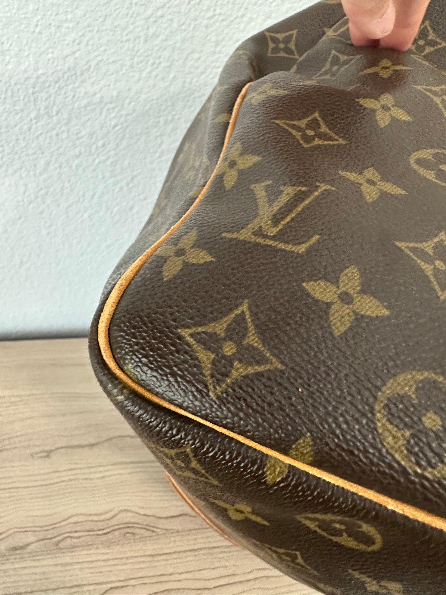 Pre-owned Louis Vuitton Keepall 50 Monogram Travel Handbag